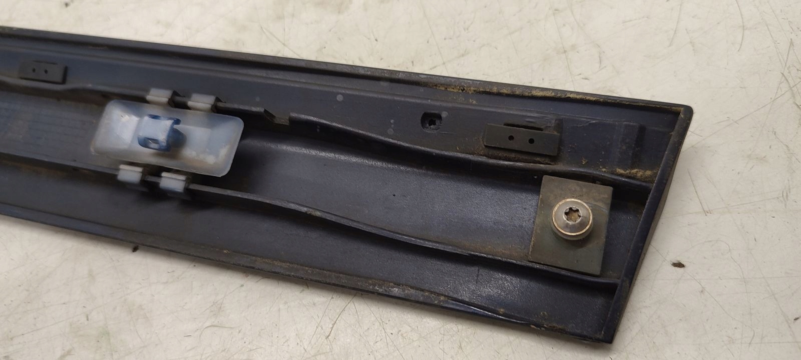 moulding door right front Mercedes W209 CLK C359