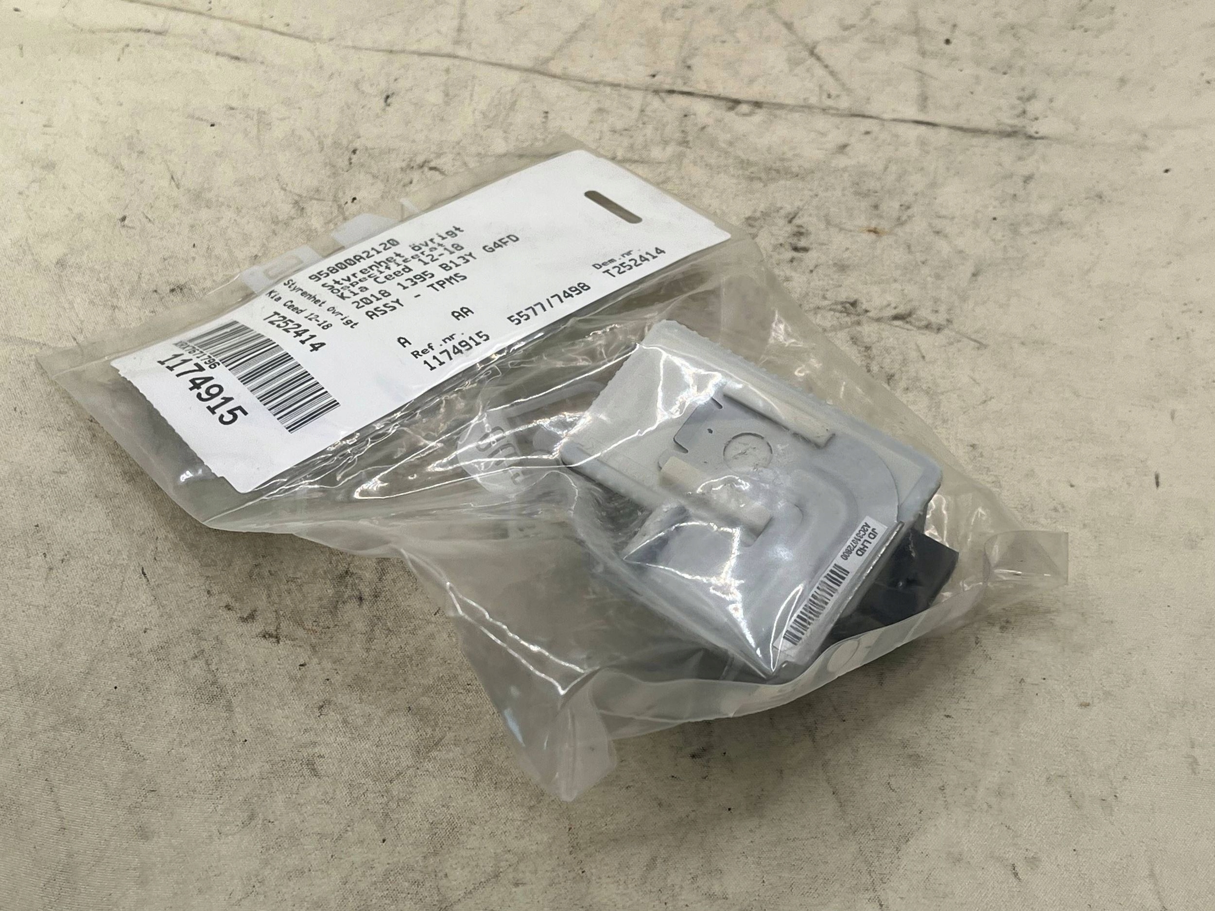 95800-A2120 modul Bedienteil TPMS KIA CEED II GT !J