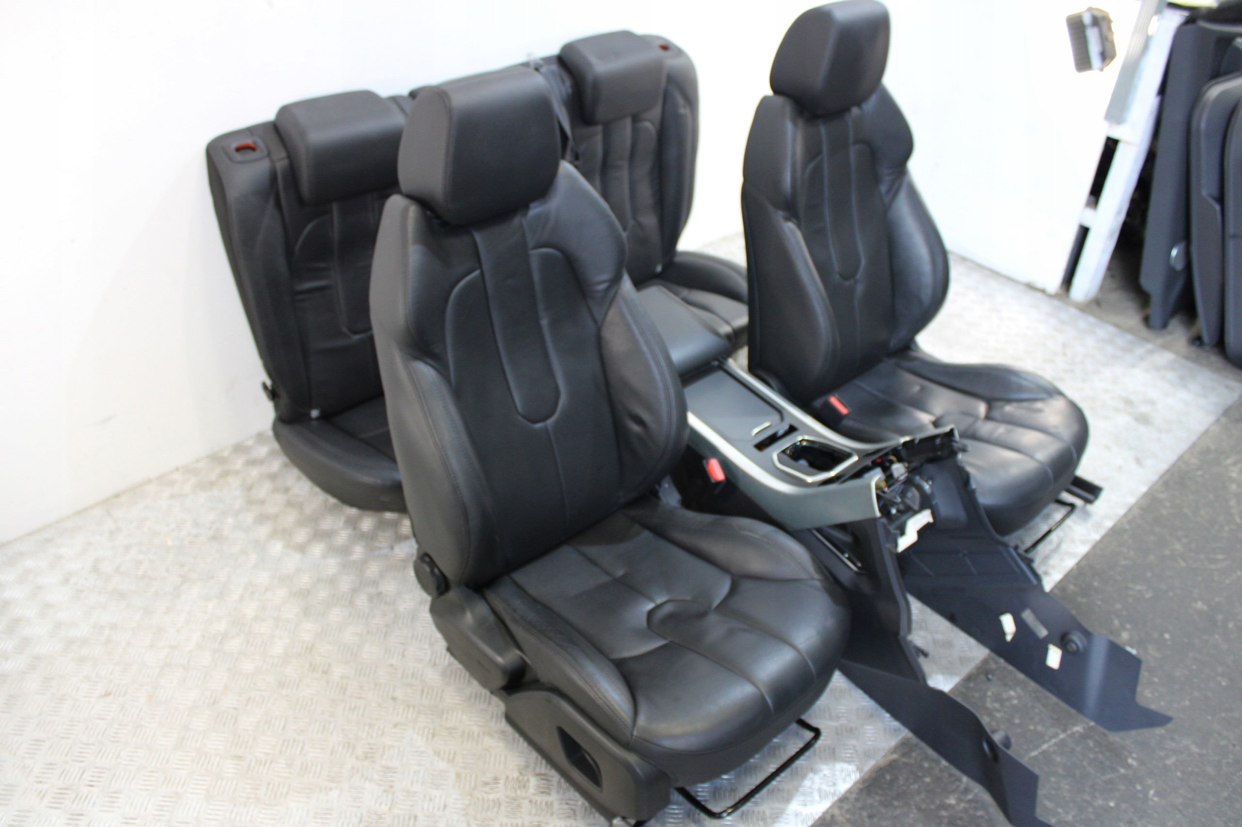 seats inner leather upholstery LAND ROVER EVOQUE L538