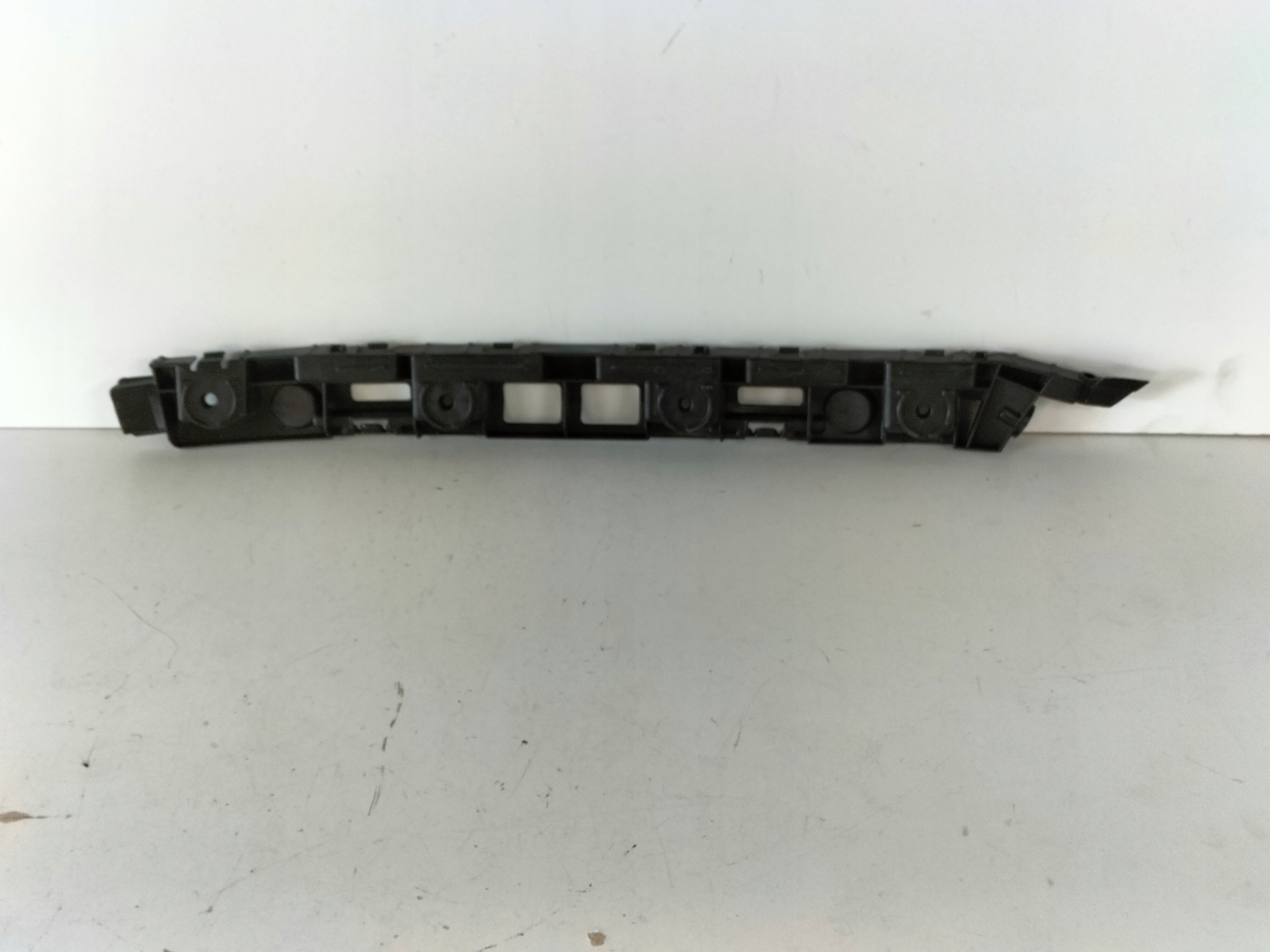 support holder rear part left SKODA SUPERB III 15- SDN