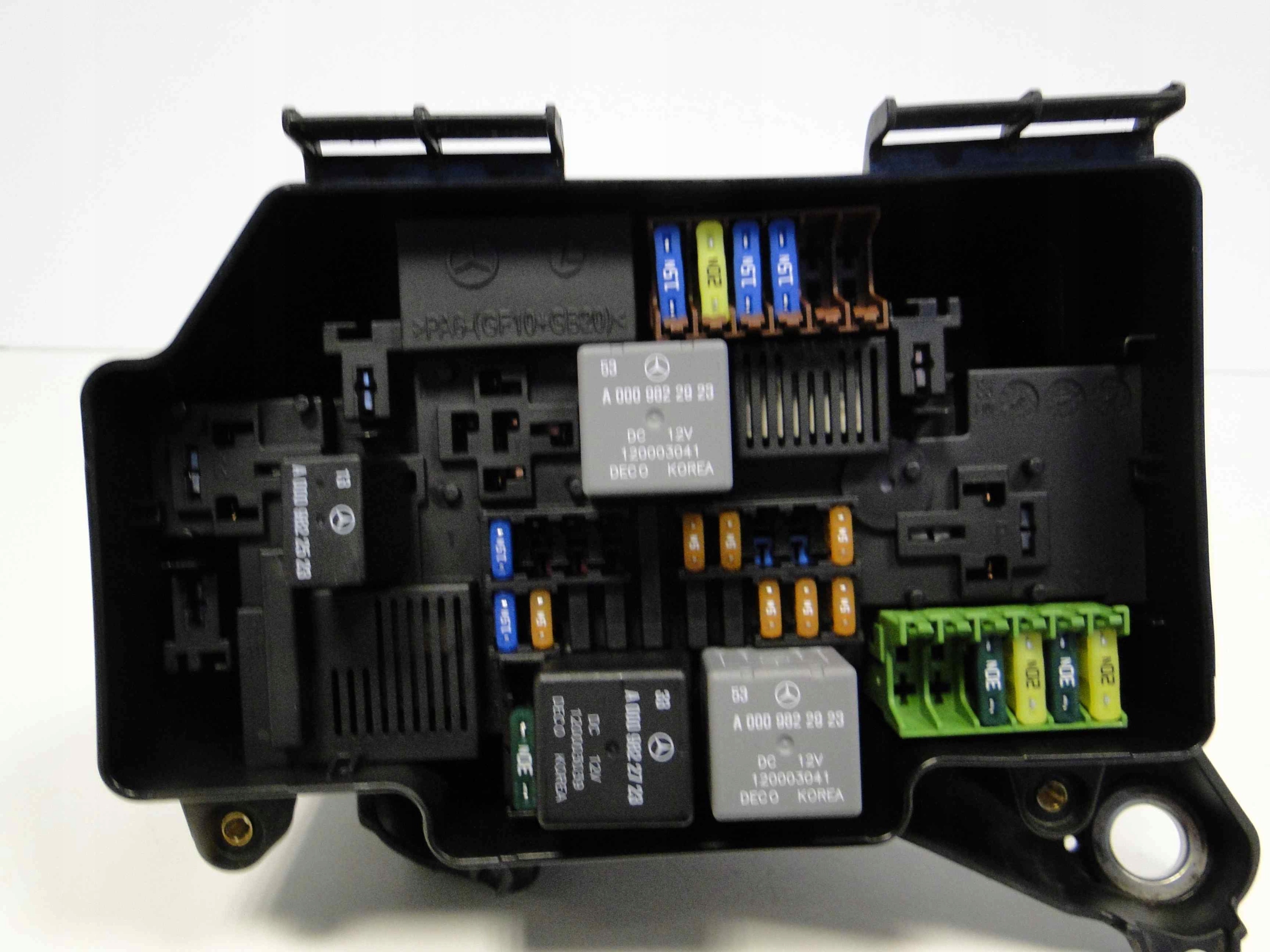 MERCEDES C KLASA W205 205 SKRZYNKA BEZPIECZNIKÓW Producent części Mercedes-Benz OE