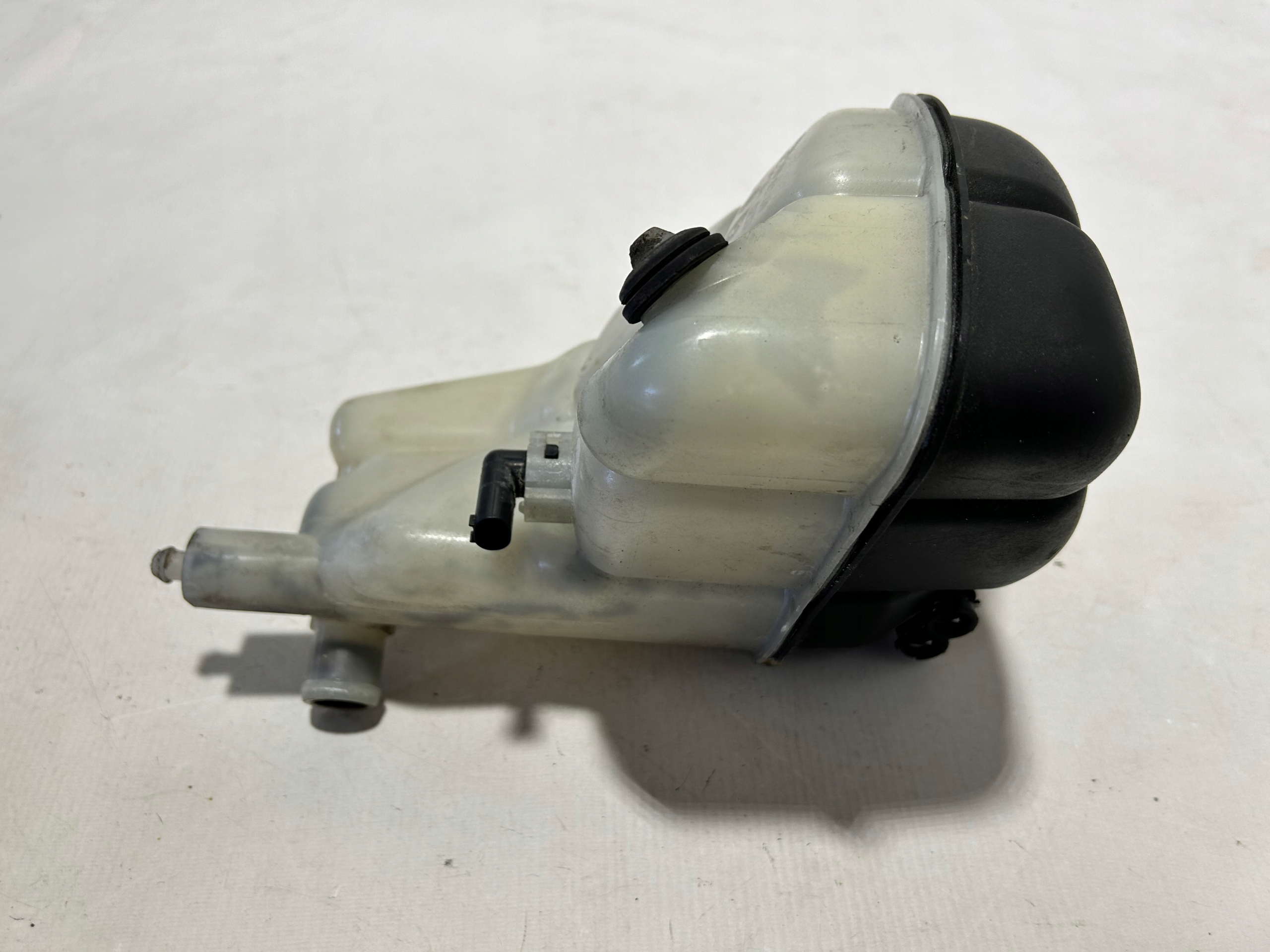 water tank MERCEDES SL R230 W230