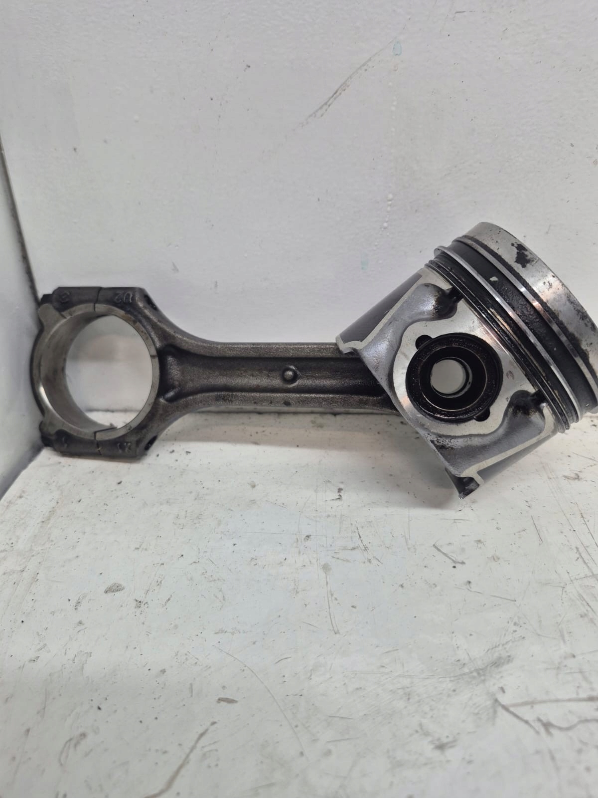 HYUNDAI I30 II KIA CEED II 1,6 CRDI Piston avec bielle D4FB 2012