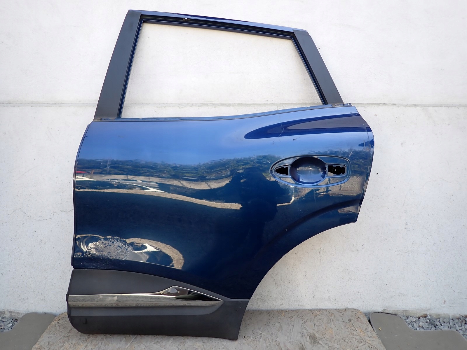 door left rear. left rear part RENAULT KADJAR HA 2015- 821533059R