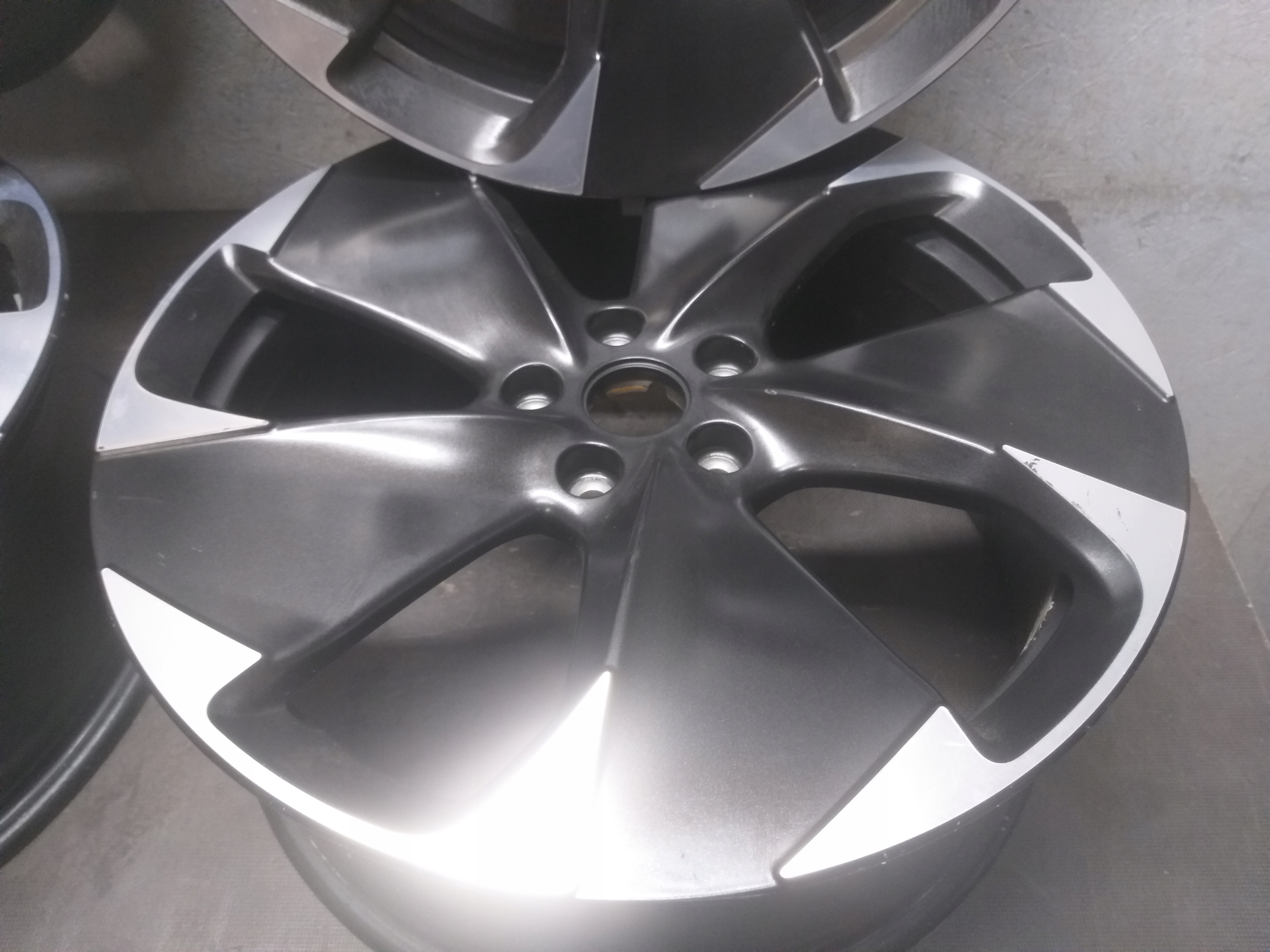 disc discs aluminium CUPRA BORN 7,5J 19" ET50 5X112 10E601025J