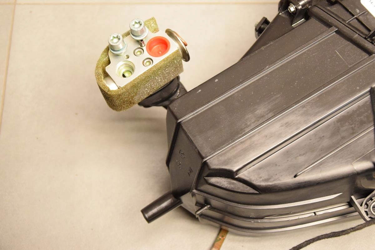 VW TOUAREG 7P heater rear part 7P6820003A