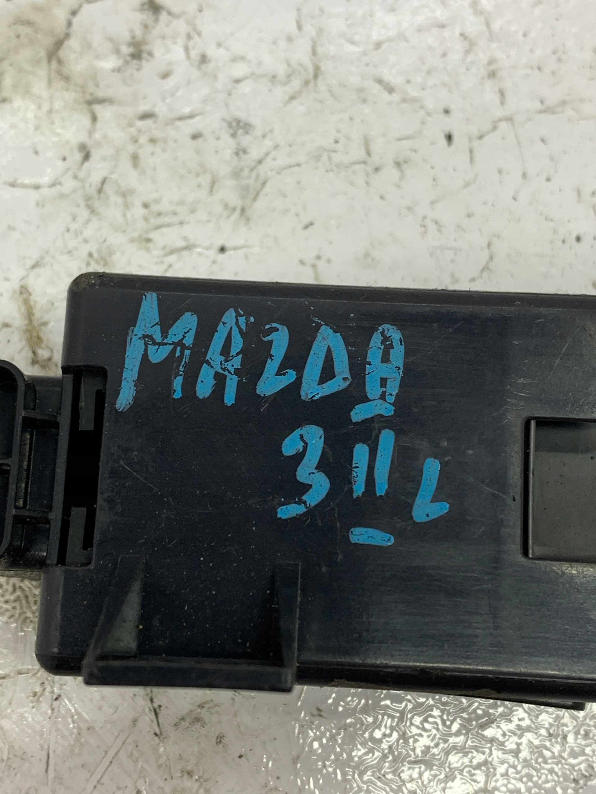 module relay BDG767730A MAZDA