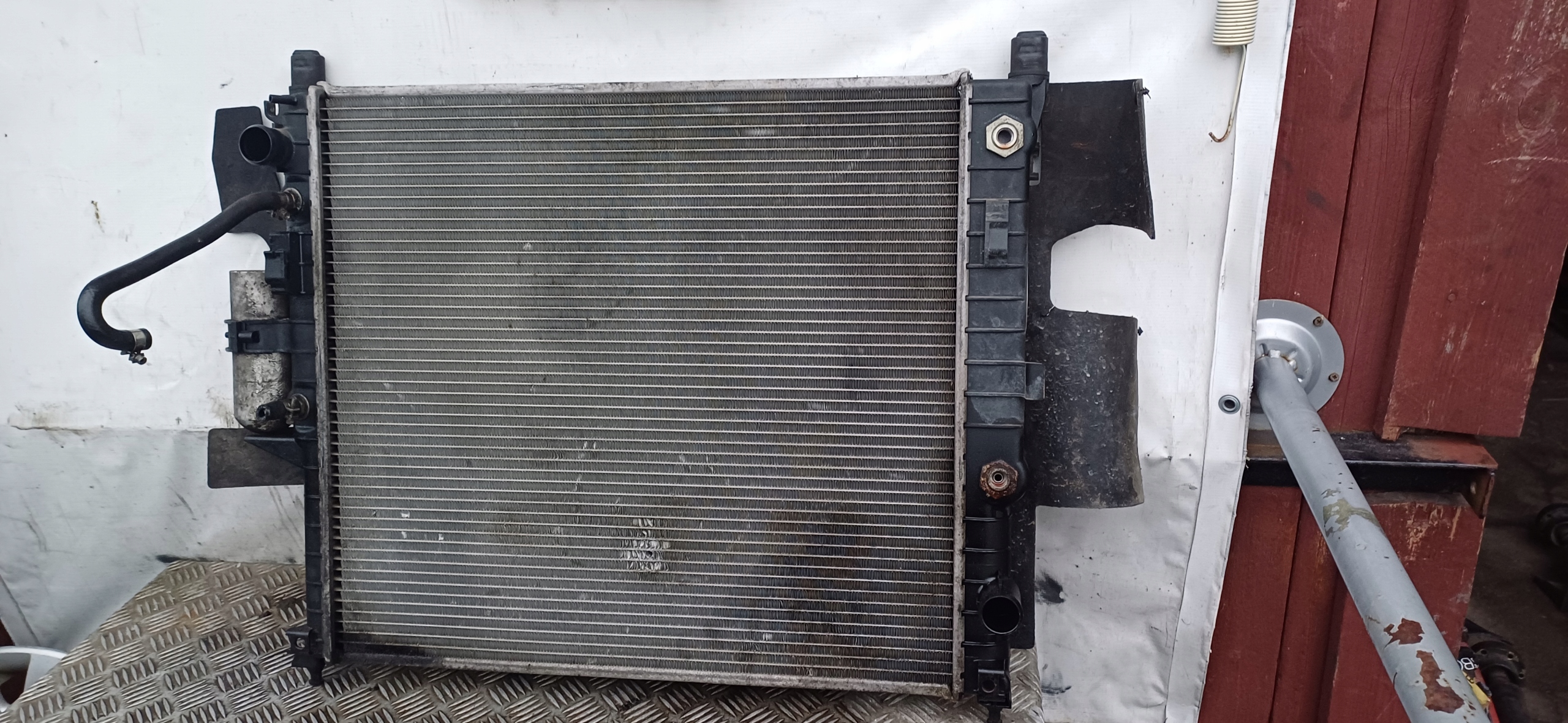 MERCEDES ML W163 water cooler 4.3 a1635002204