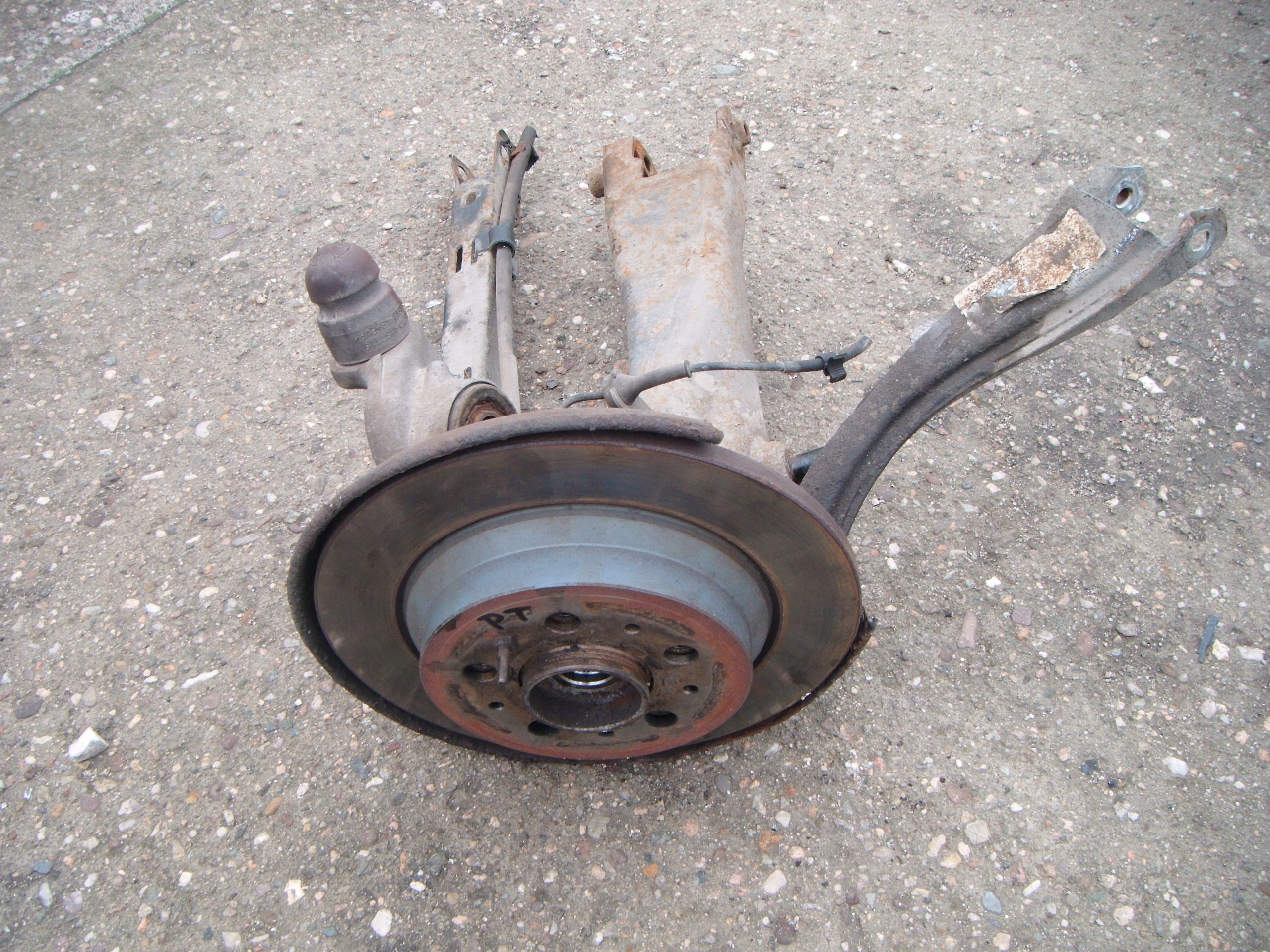 VOLVO V70 II 2.4T AWD 00- ZWROTNICA PIASTA