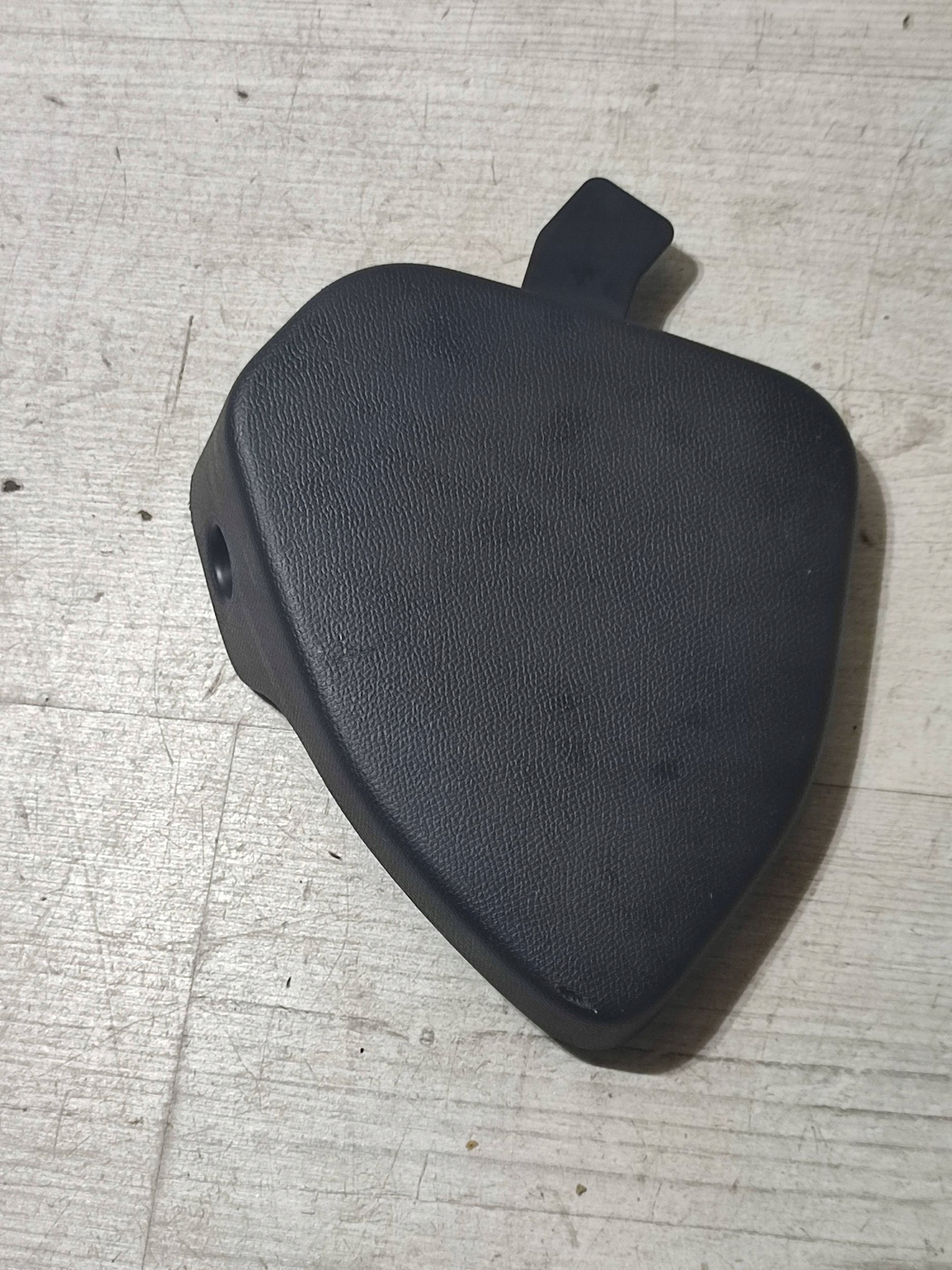 Opel Corsa F 2020 front side right cover spoiler seat