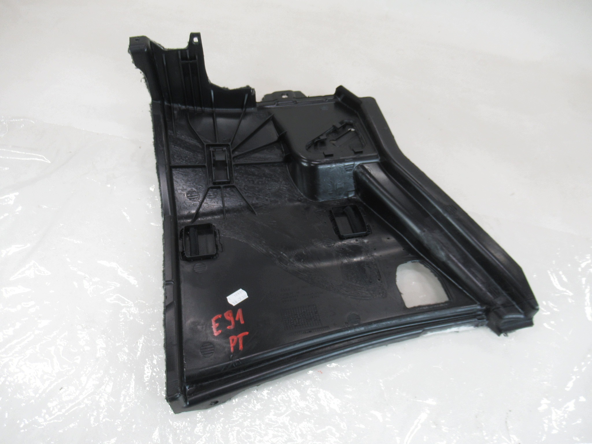 cover boot right rear part side BMW e91 KOMBI