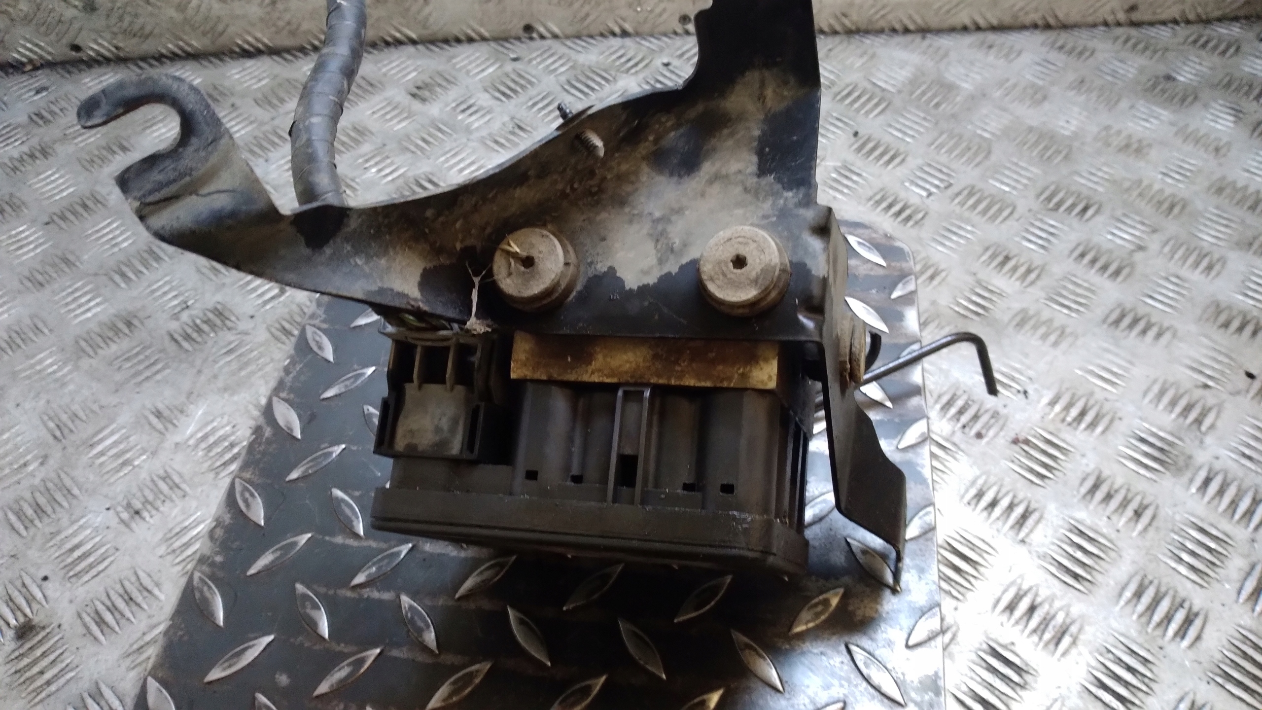 pumpa ABS FORD FIESTA MK 6 2S61-2M110-CE