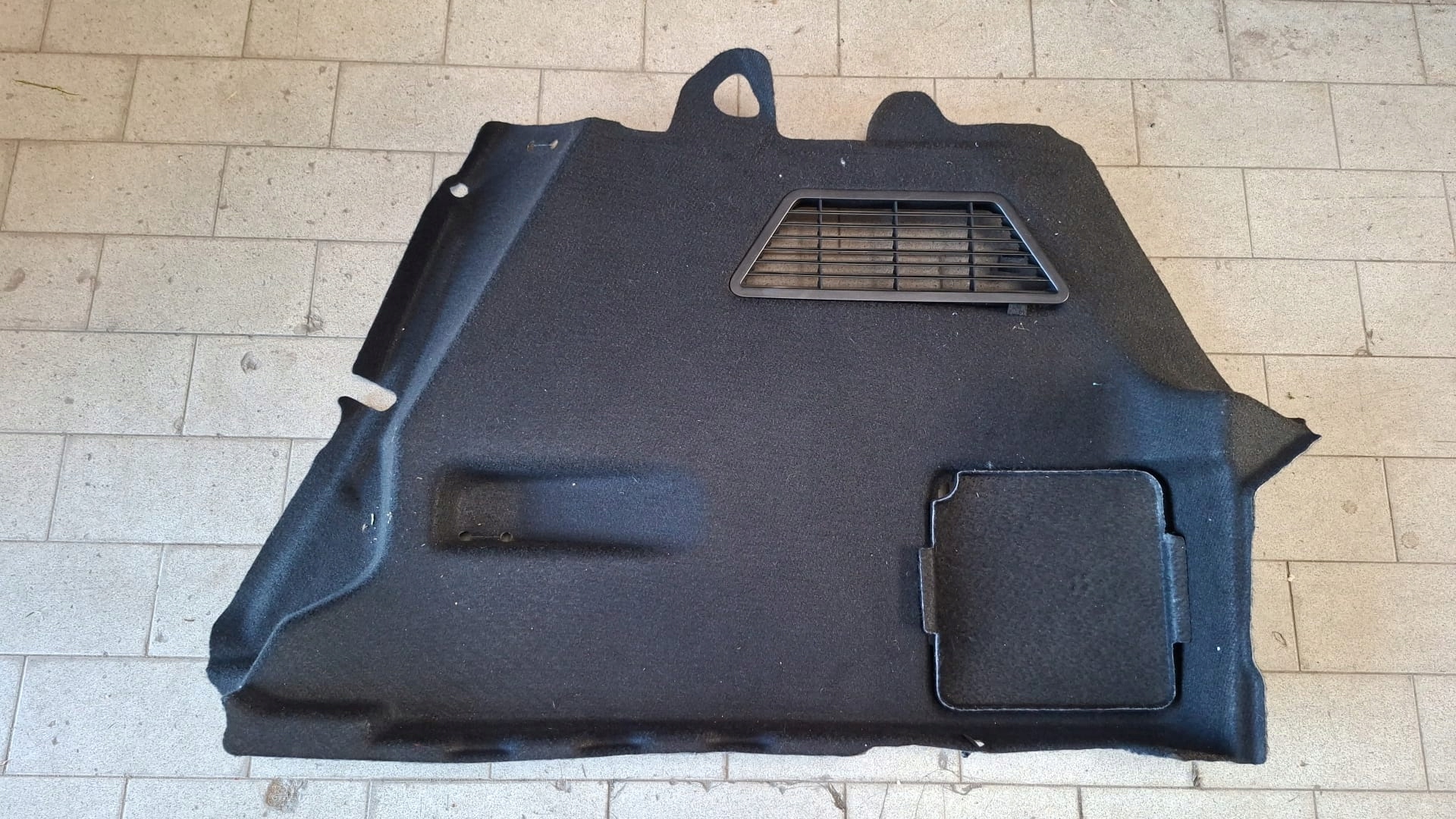 boot upholstery rear part side right Renault Megane V E-Tech 849507281R