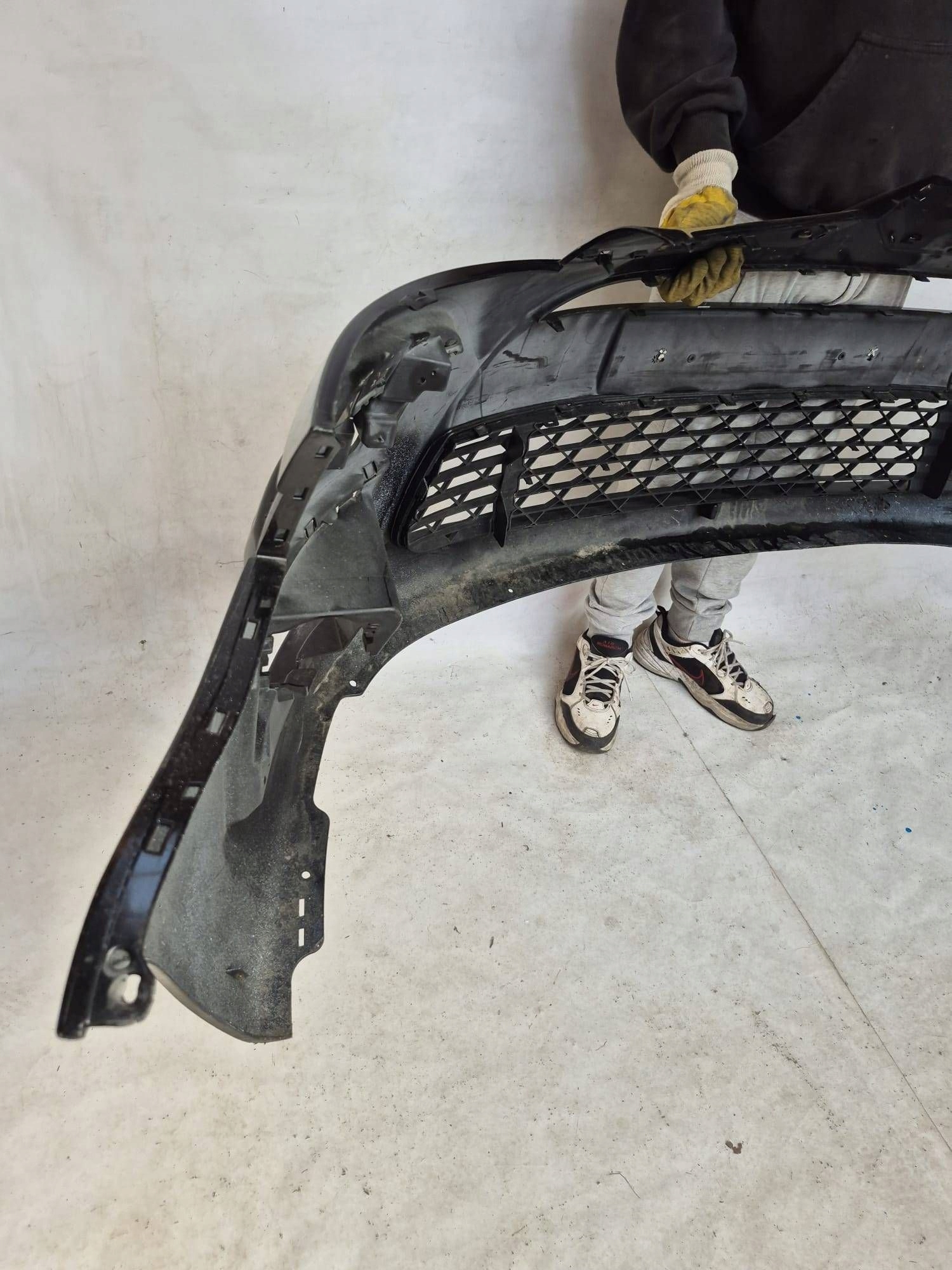 CITROEN C4 PICASSO and LIFT 10- bumper front front