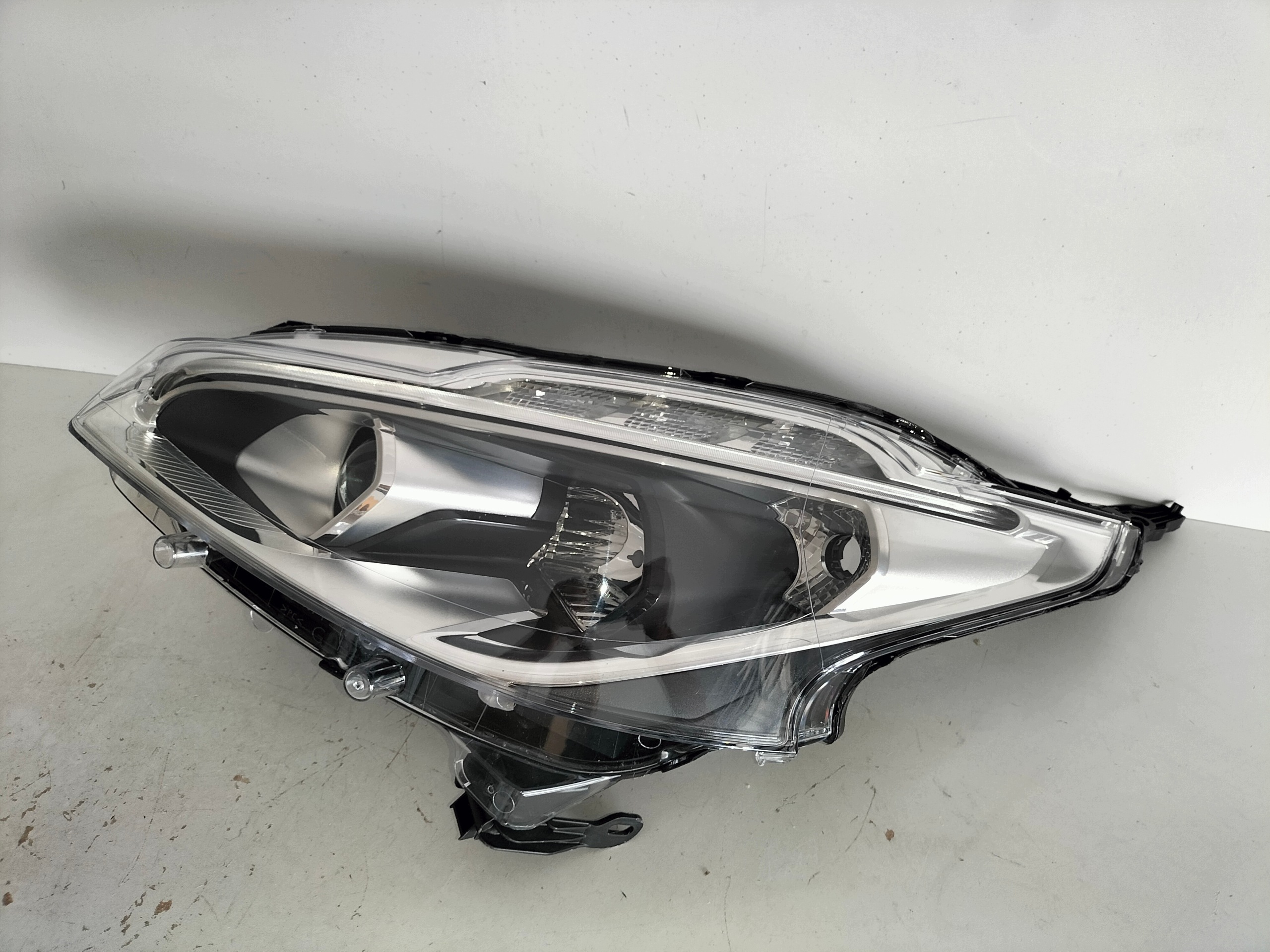 light front reflektor left PEUGEOT 208 LIFT 15-19