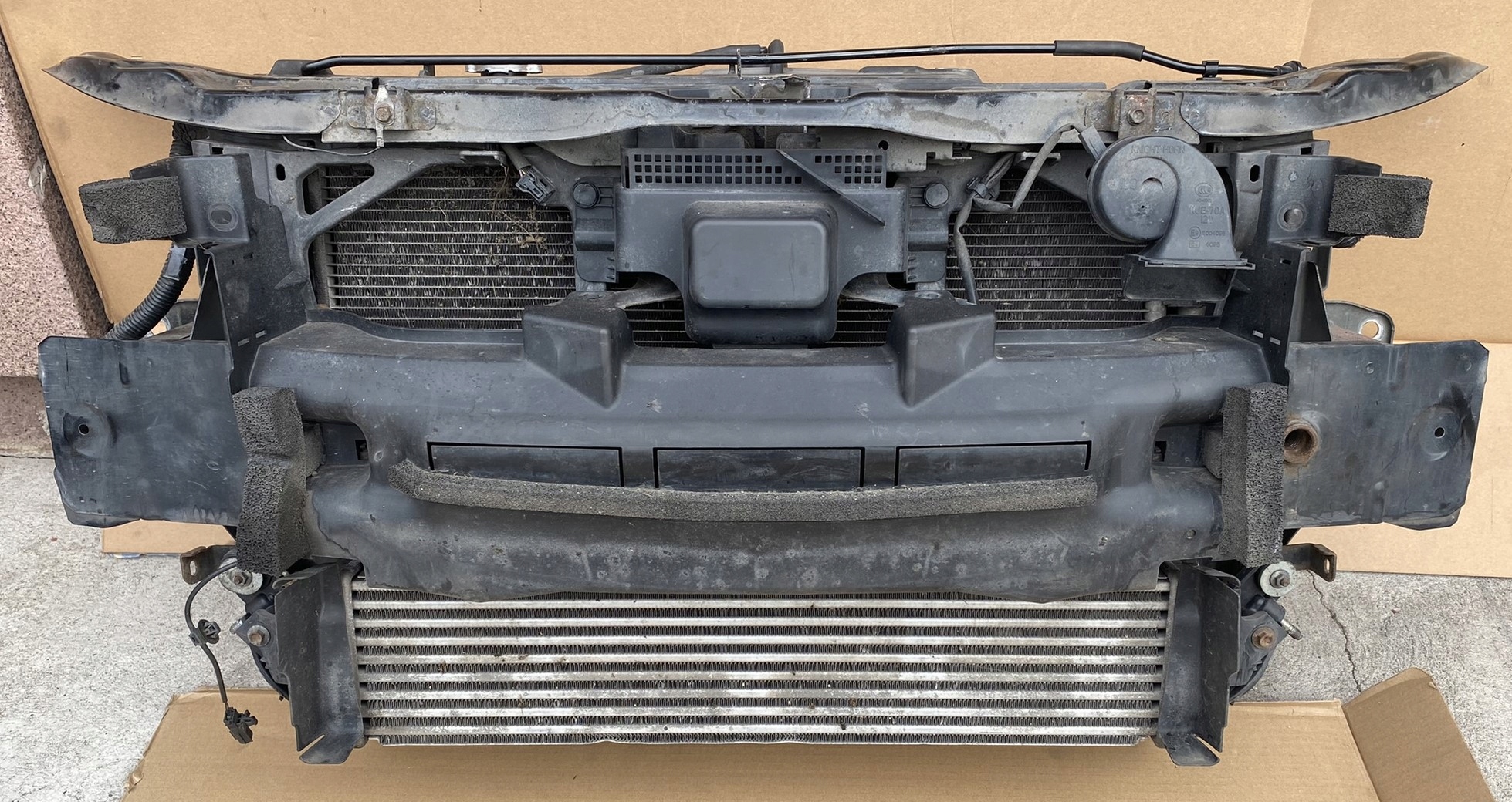 Mazda 3 BM 2.2 Pas przedni chłodnice