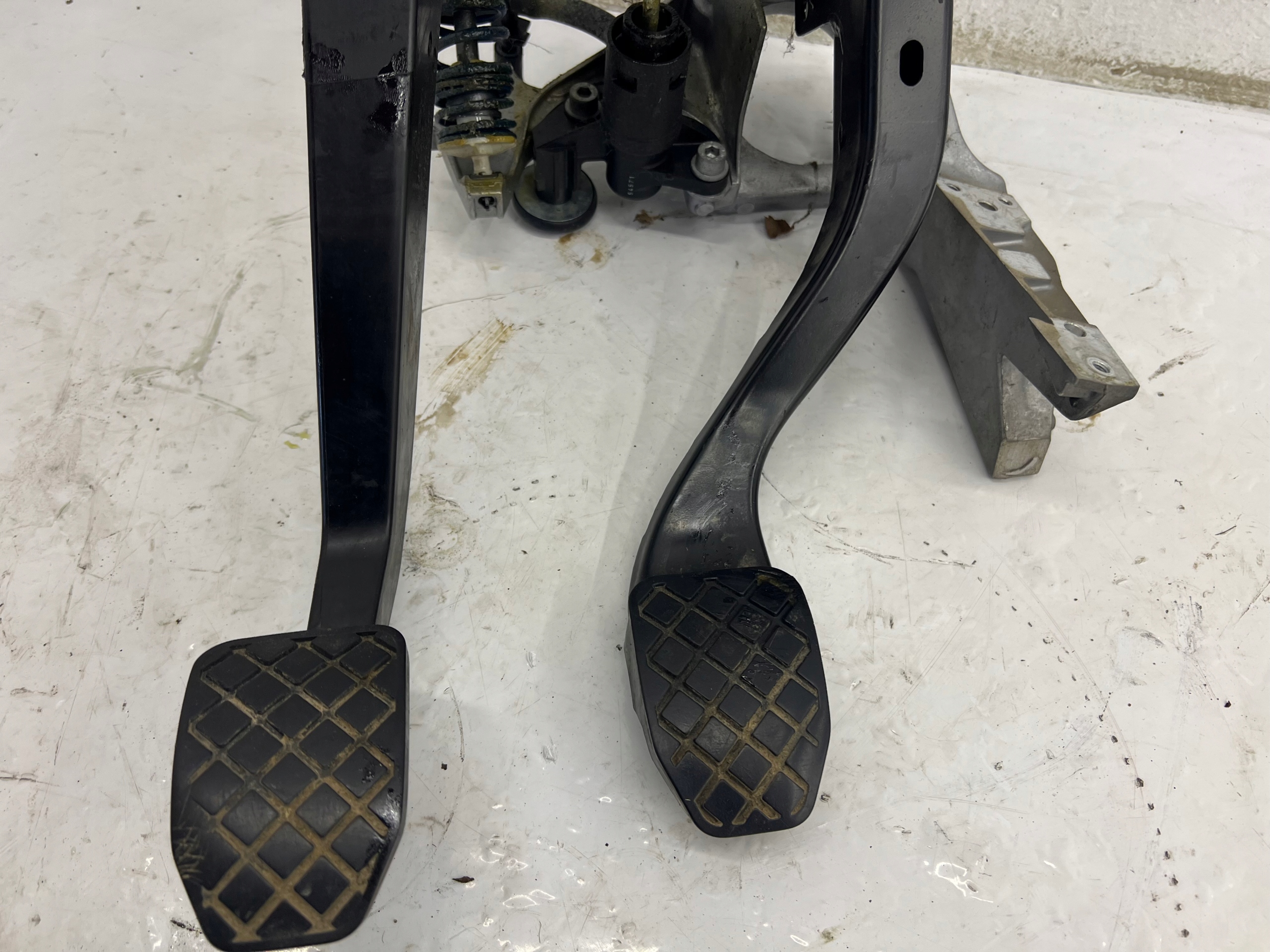 pedals support manually MANUAL GAZ brake AUDI A4 B6 B7 EUROPA 8E1721117D