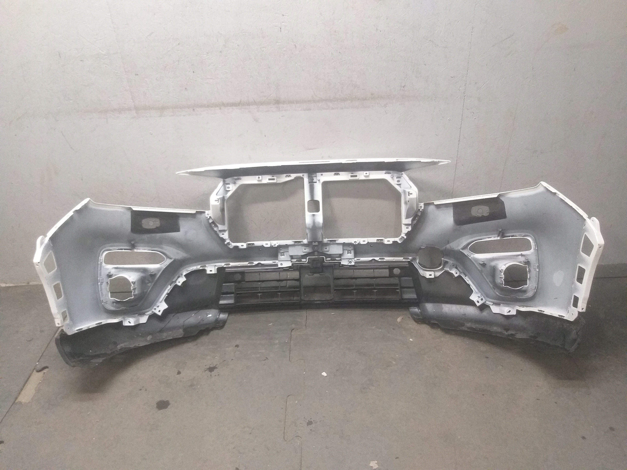 bumper front SUZUKI SX4 S-CROSS 21- S CROSS