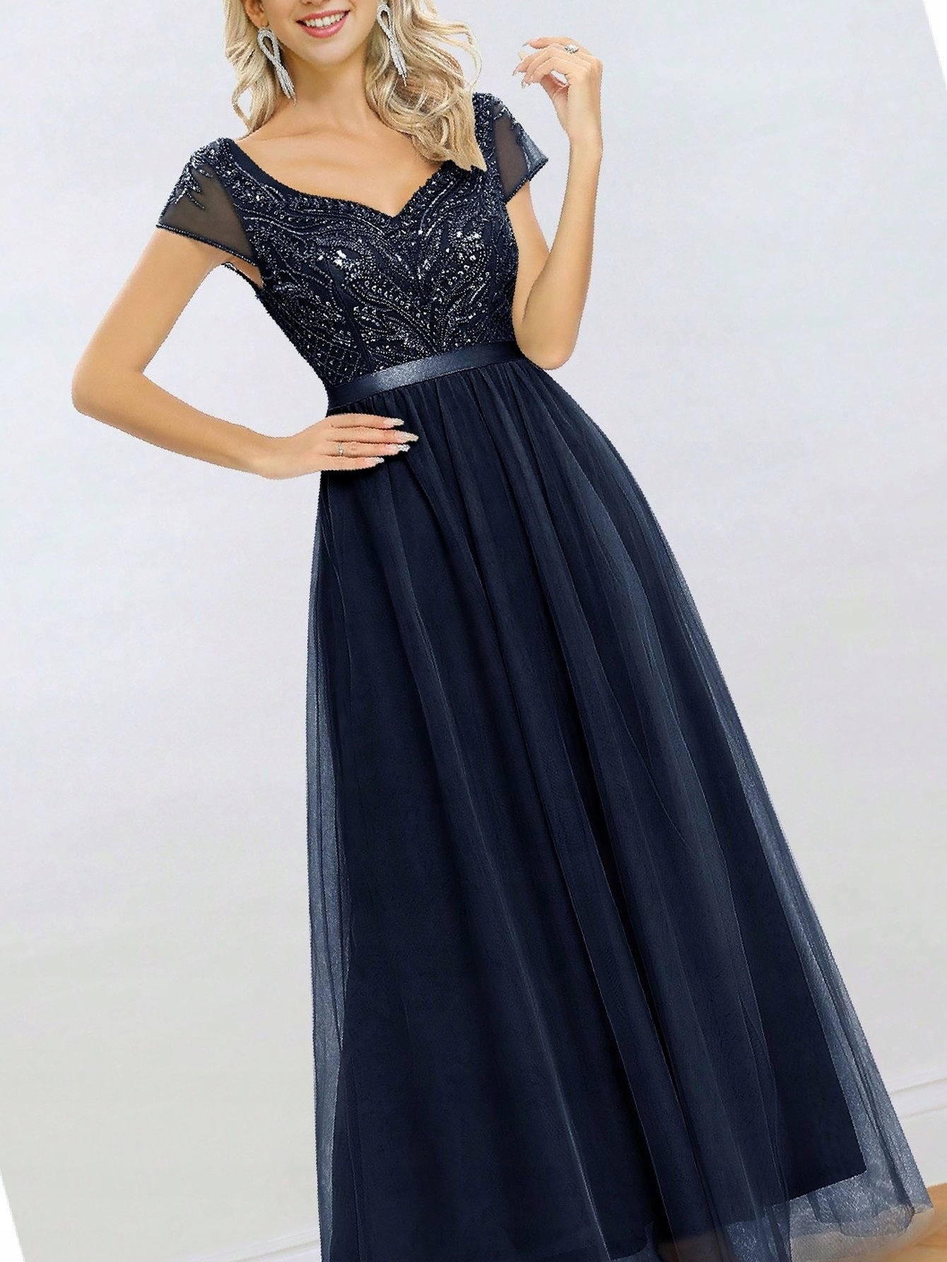 Šaty Koktejlová s korálky Tmavě modrá Zdobená Maxi Rozevřená S 36