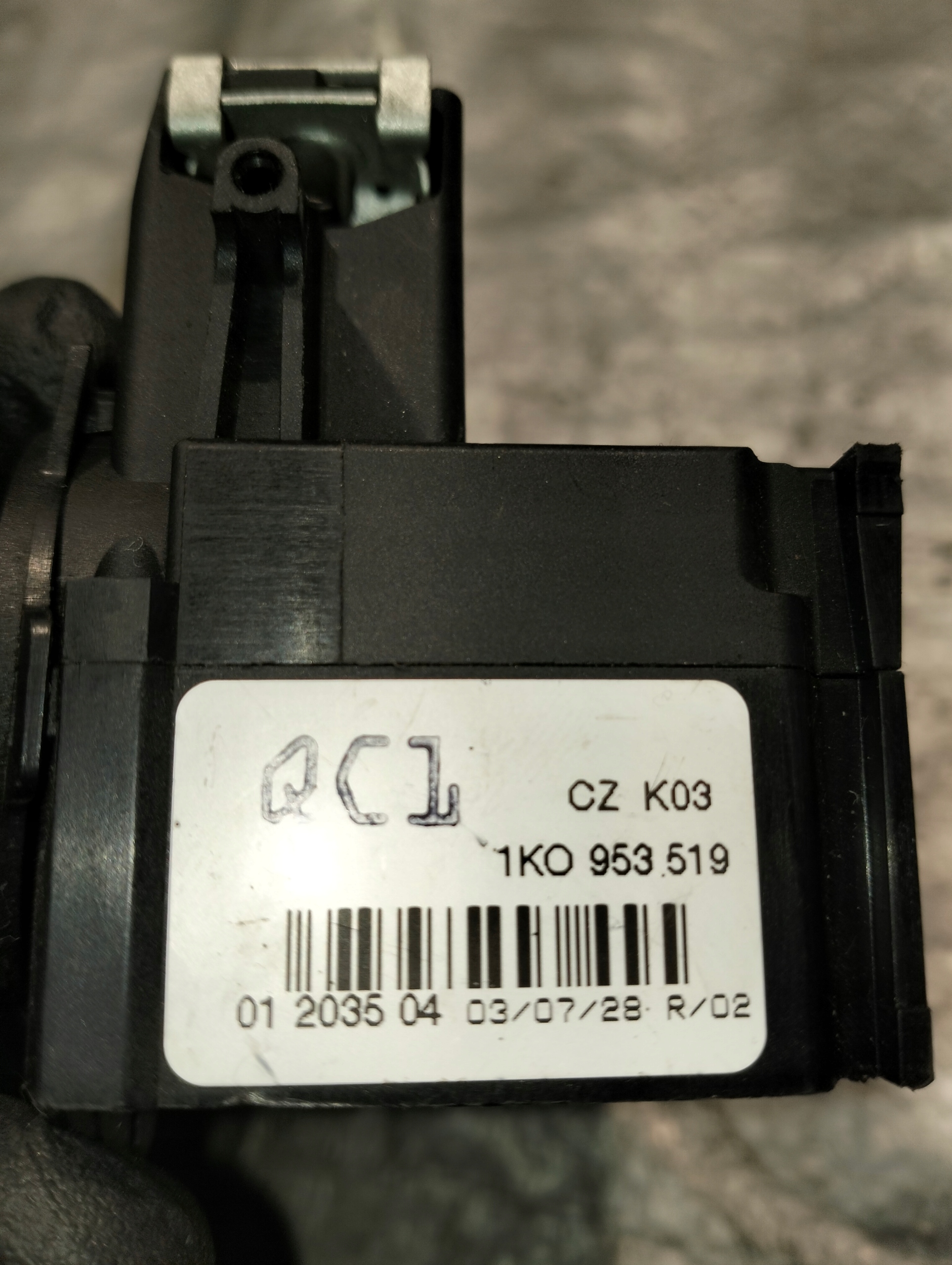 prekidač ručice brisača VW TOURAN 1KO 953 519