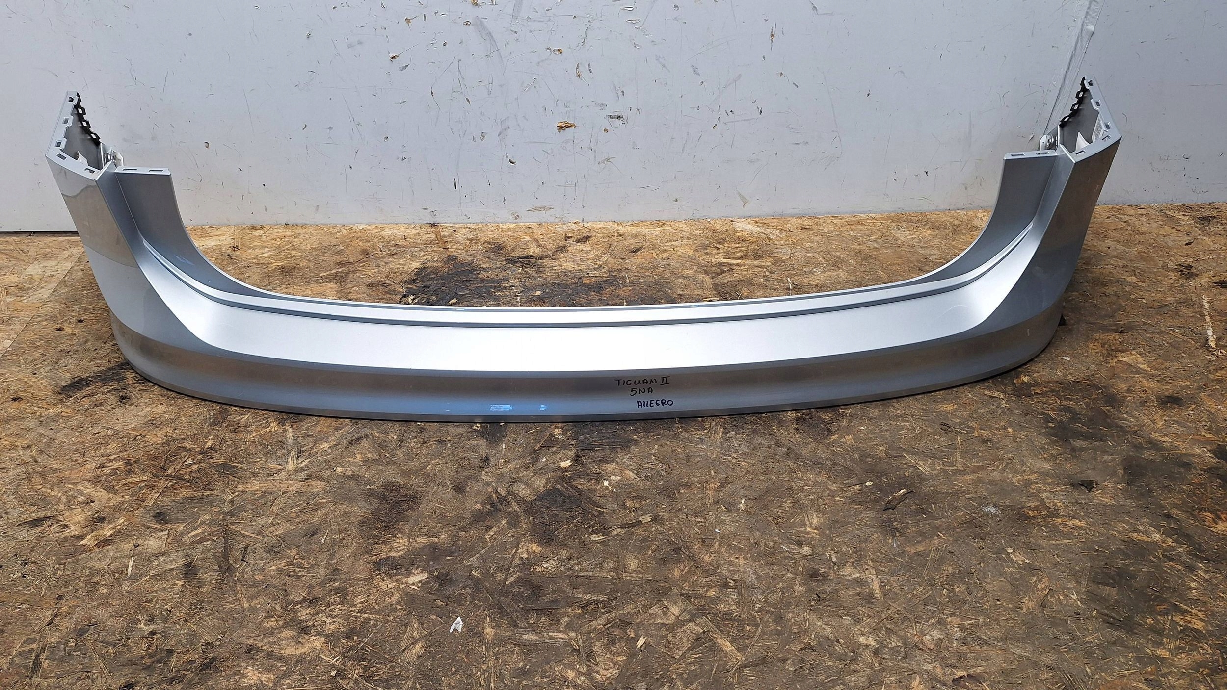 Stoßstange heck 5NA807417 VW TIGUAN II 15
