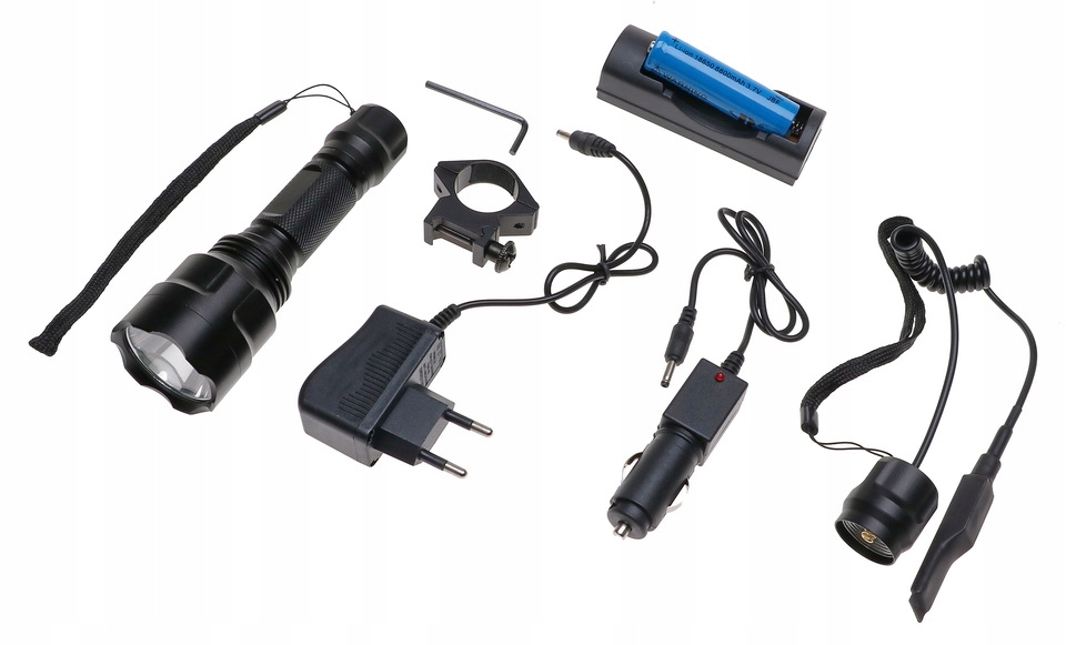 

Latarka Led T6 Montaż 22mm Na Broń Taktyczna 1614