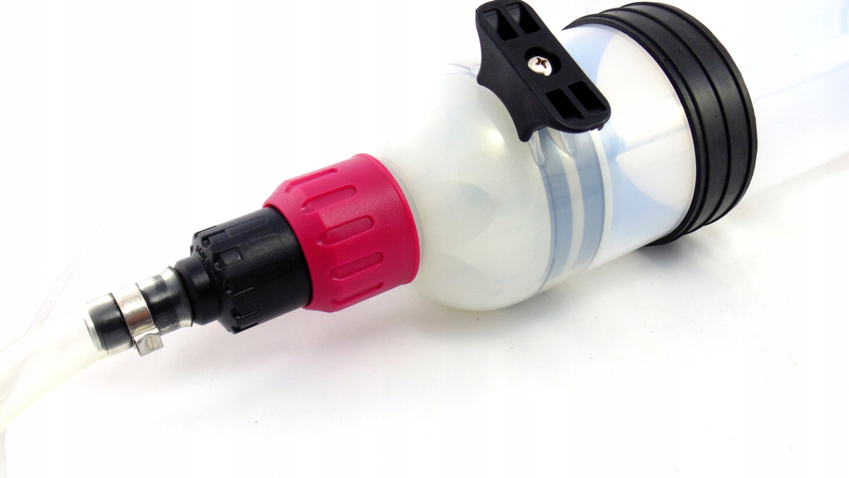 STRZYKAWKA 1 5 L ODSYSARKA OLEJU PLYNOW HAMULCOW Producent code AE300205