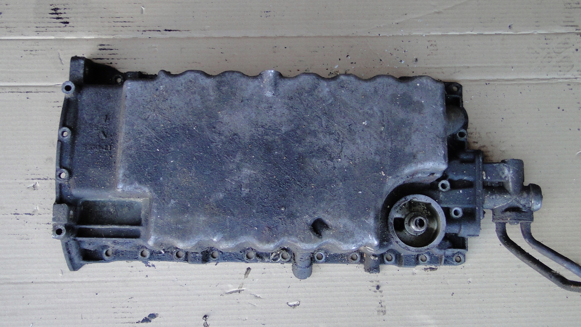 MISKA OLEJOWA VOLVO 1271884/A 850 S70 V70 2.4 Producent części Volvo OE