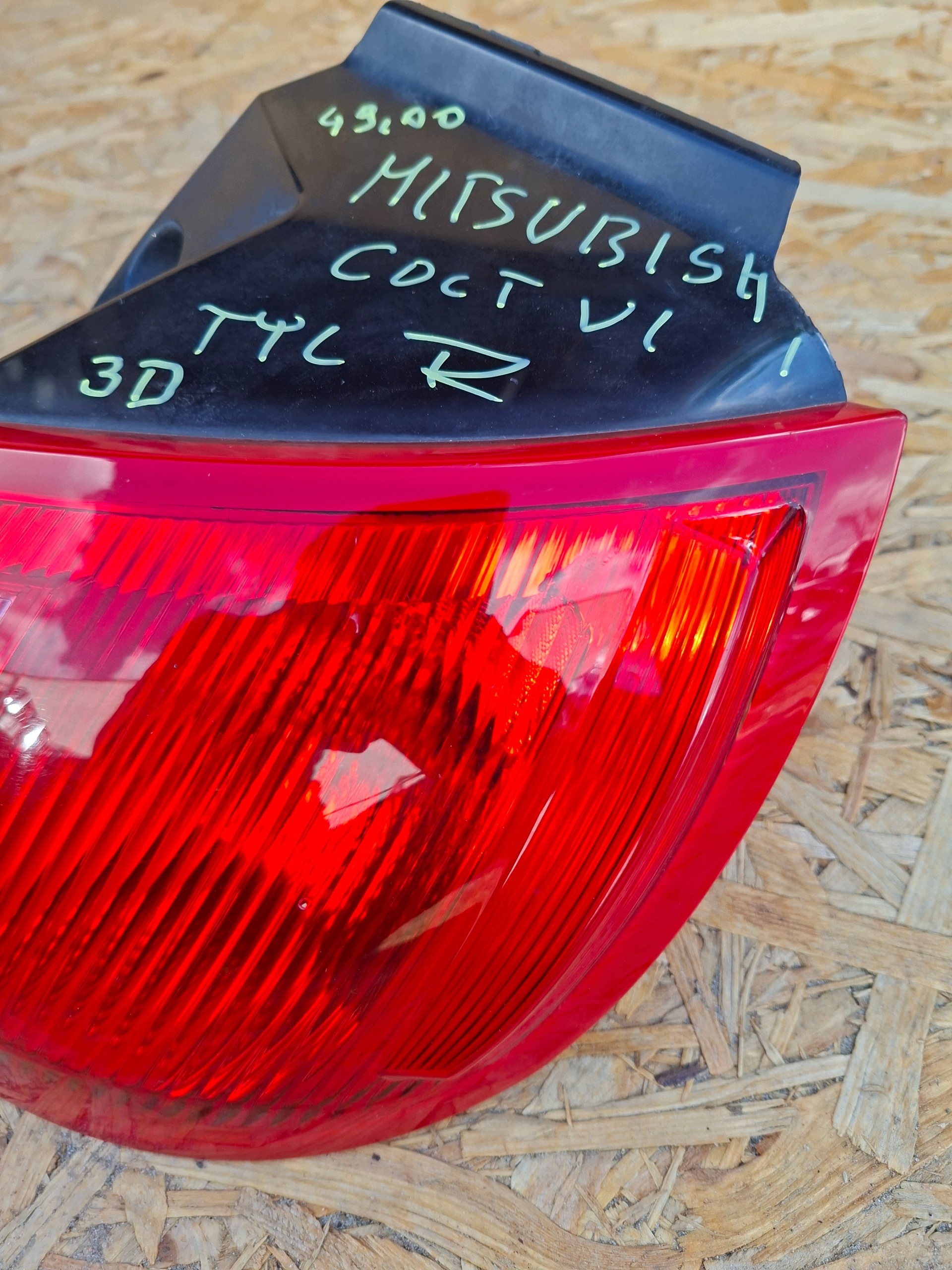 light rear part rear right MITSUBISHI COLT VI 3D