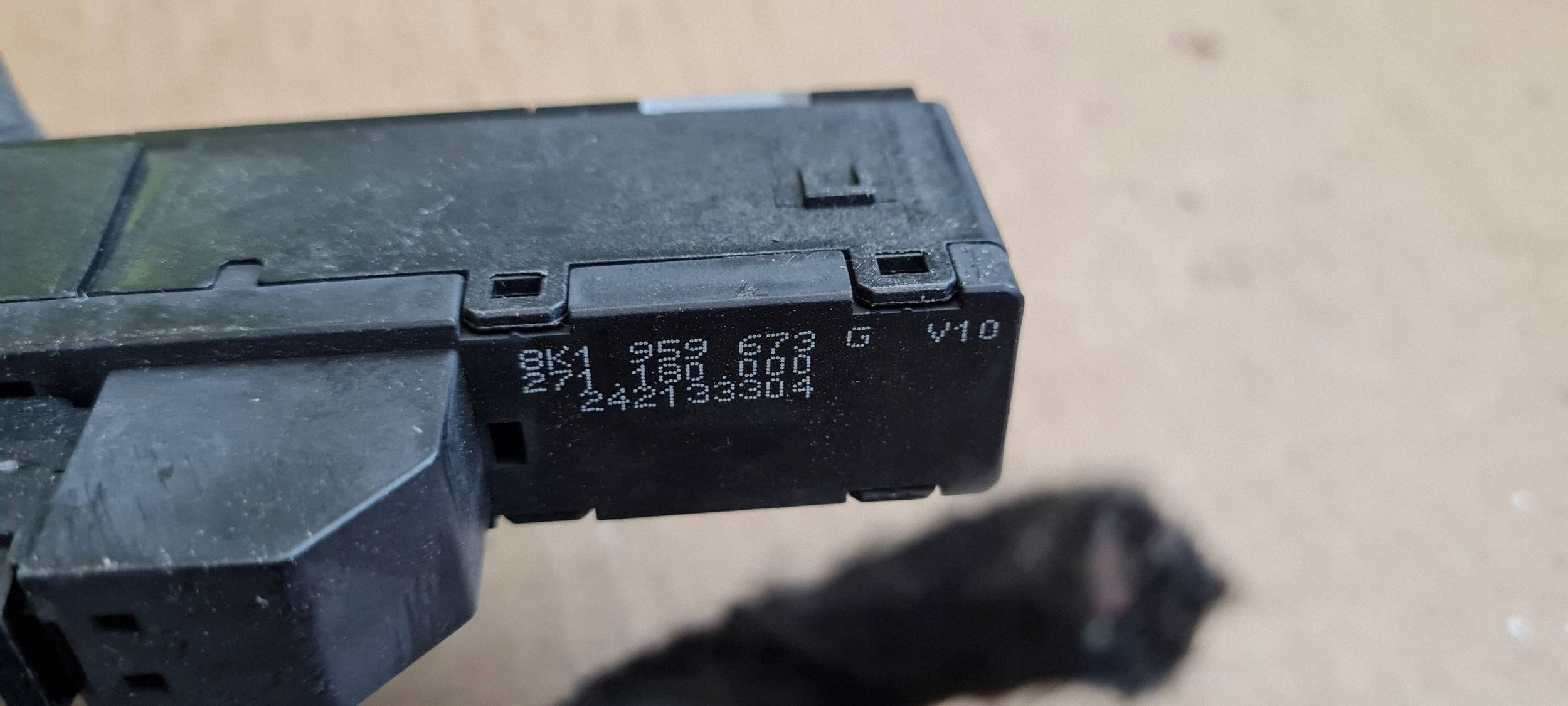 A4 B8 LIFT button switch ESP PDC 8K1959673G A5 8T Q5 8R