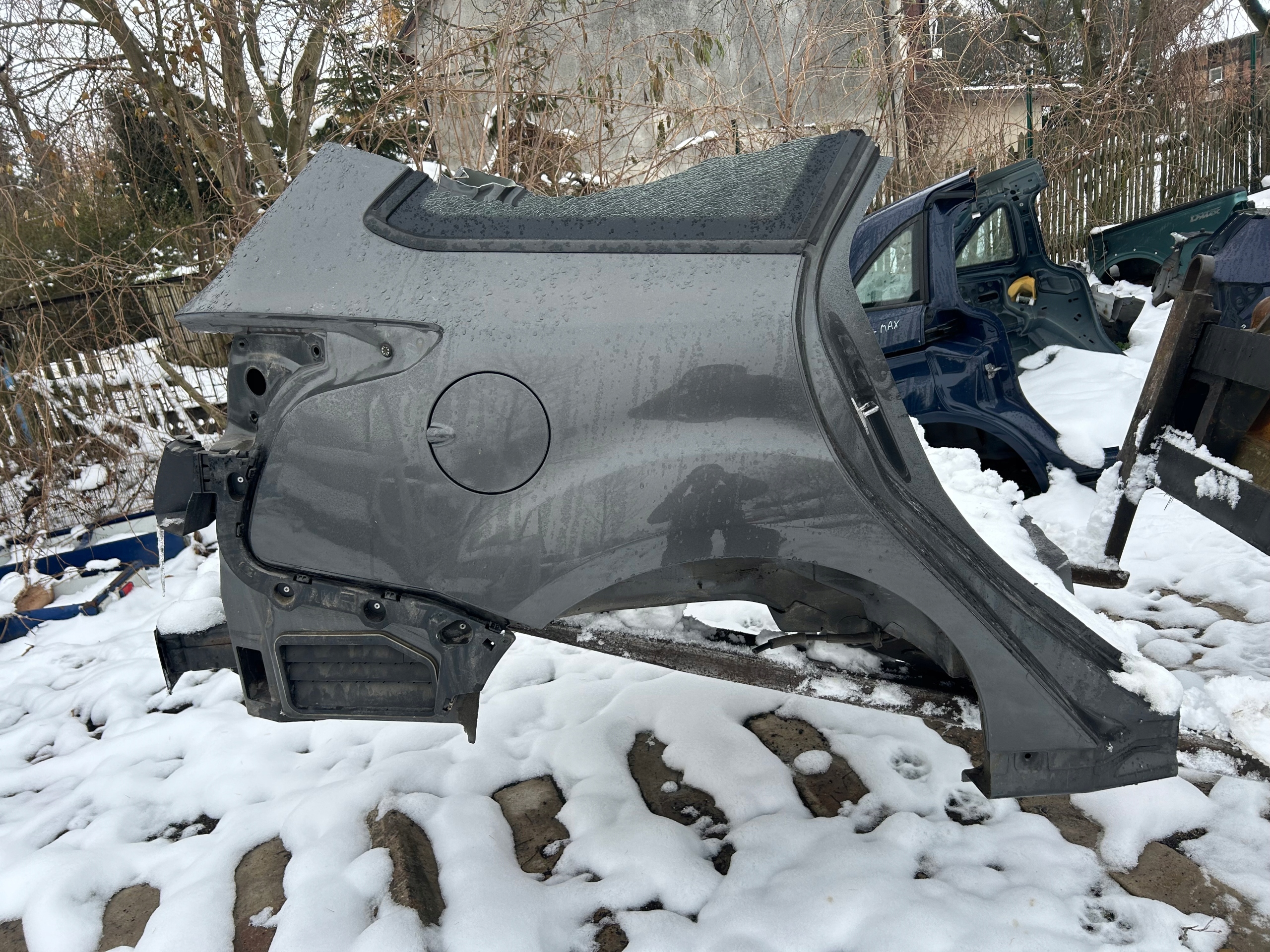 FORD FOCUS MK3 KOMBI LIFT TYLNA ŚCIANA PAS BŁOTNIKI