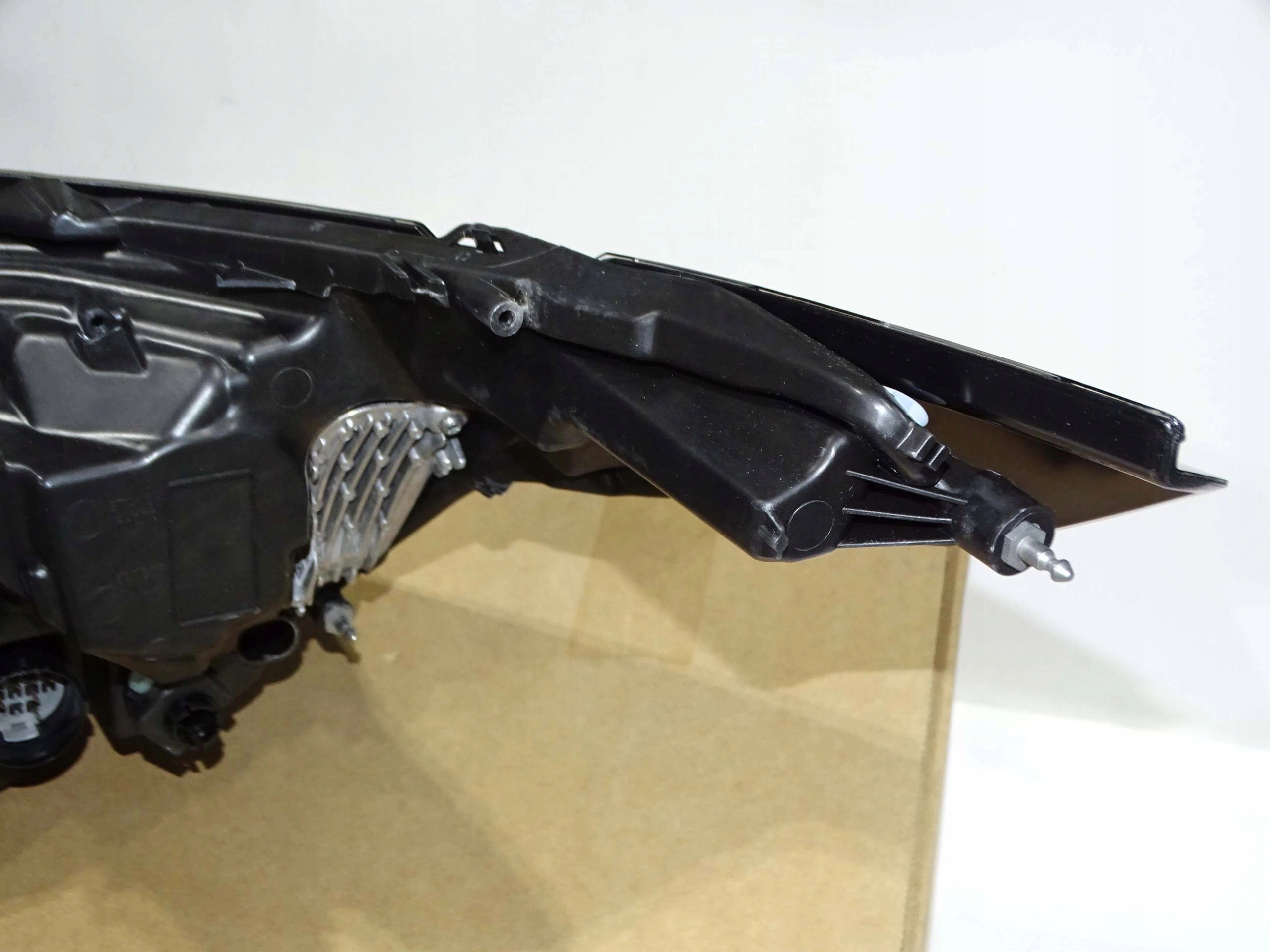 lampa reflektor LED EU prawy DISCOVERY 5 V 2017-20 Rodzaj świateł mijania LED