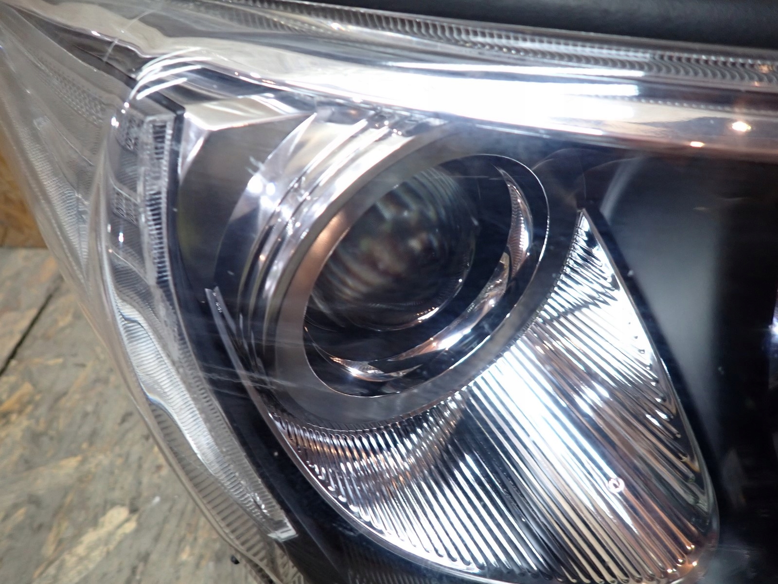 light right REFLEKTOR right BI XENON TOYOTA RAV4 IV 2012-2015R