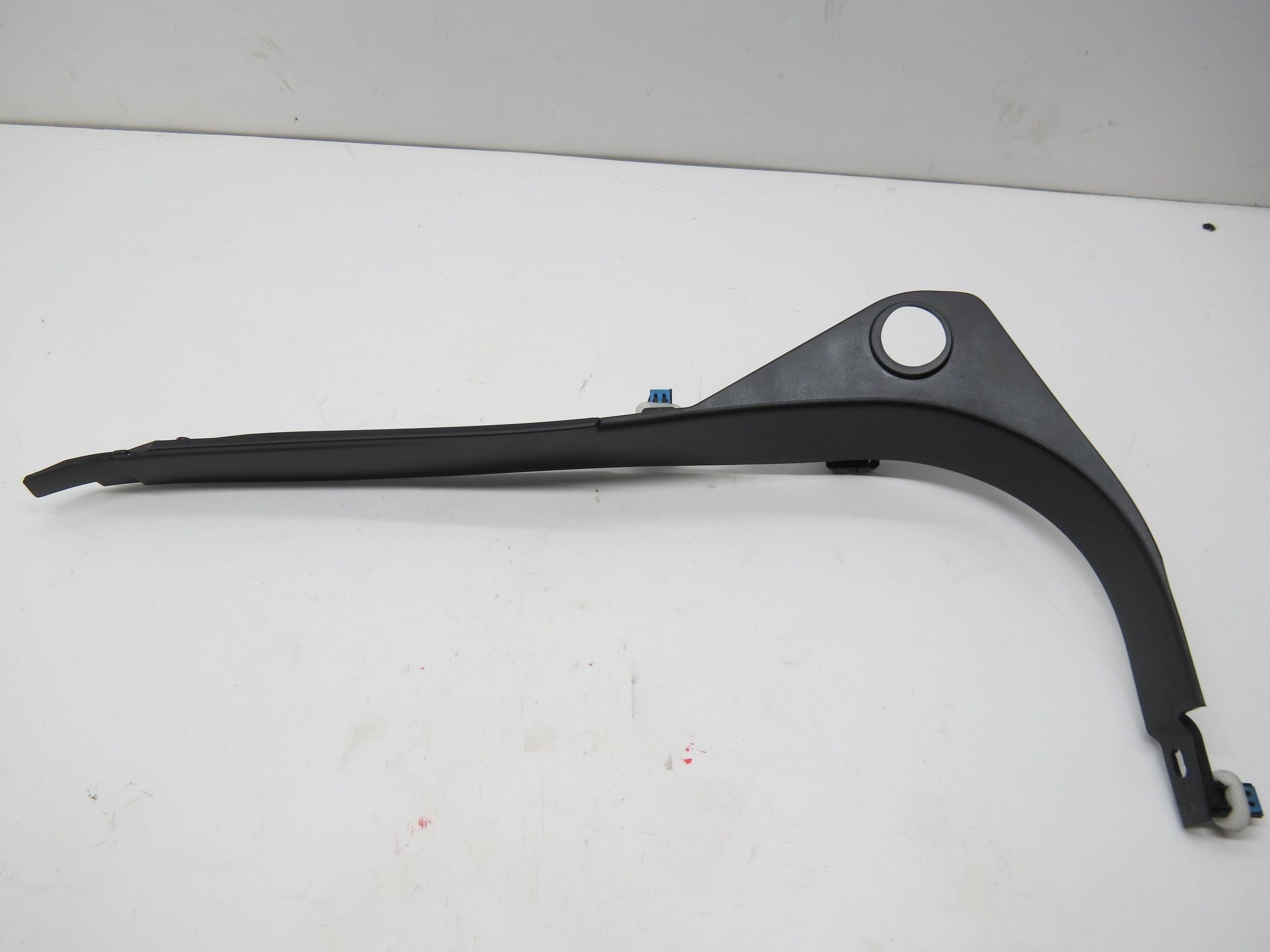 moulding threshold left front VOLVO V60 and S60 II 30715887 (2013-2018)R.
