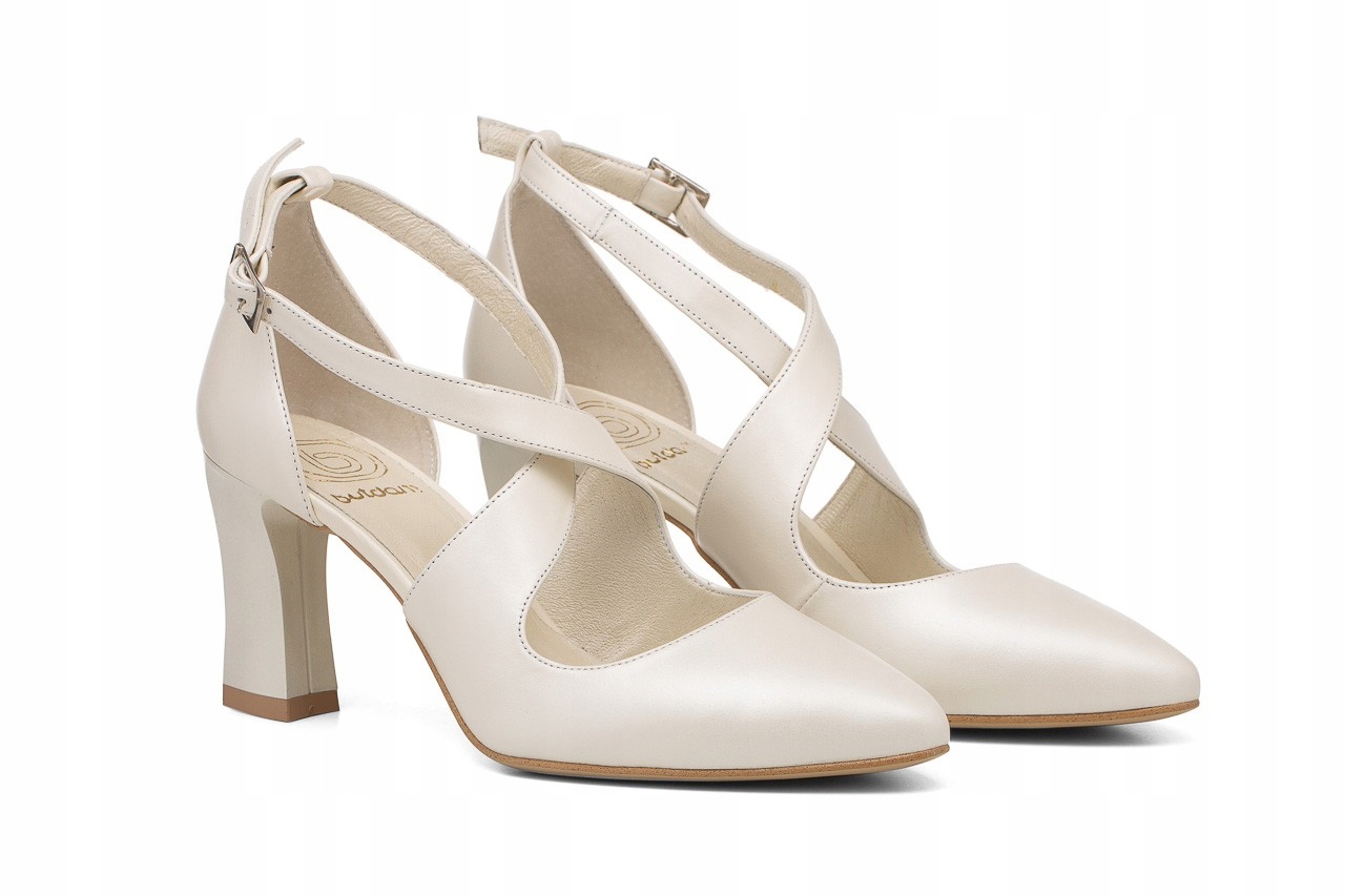 Boty s pásky na sloupku ekru Iga 40