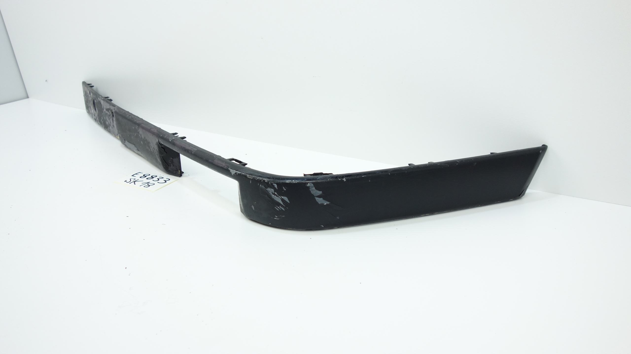BMW 3 E30 1982- SPOILER lišta nárazníku levý předek 51111945907