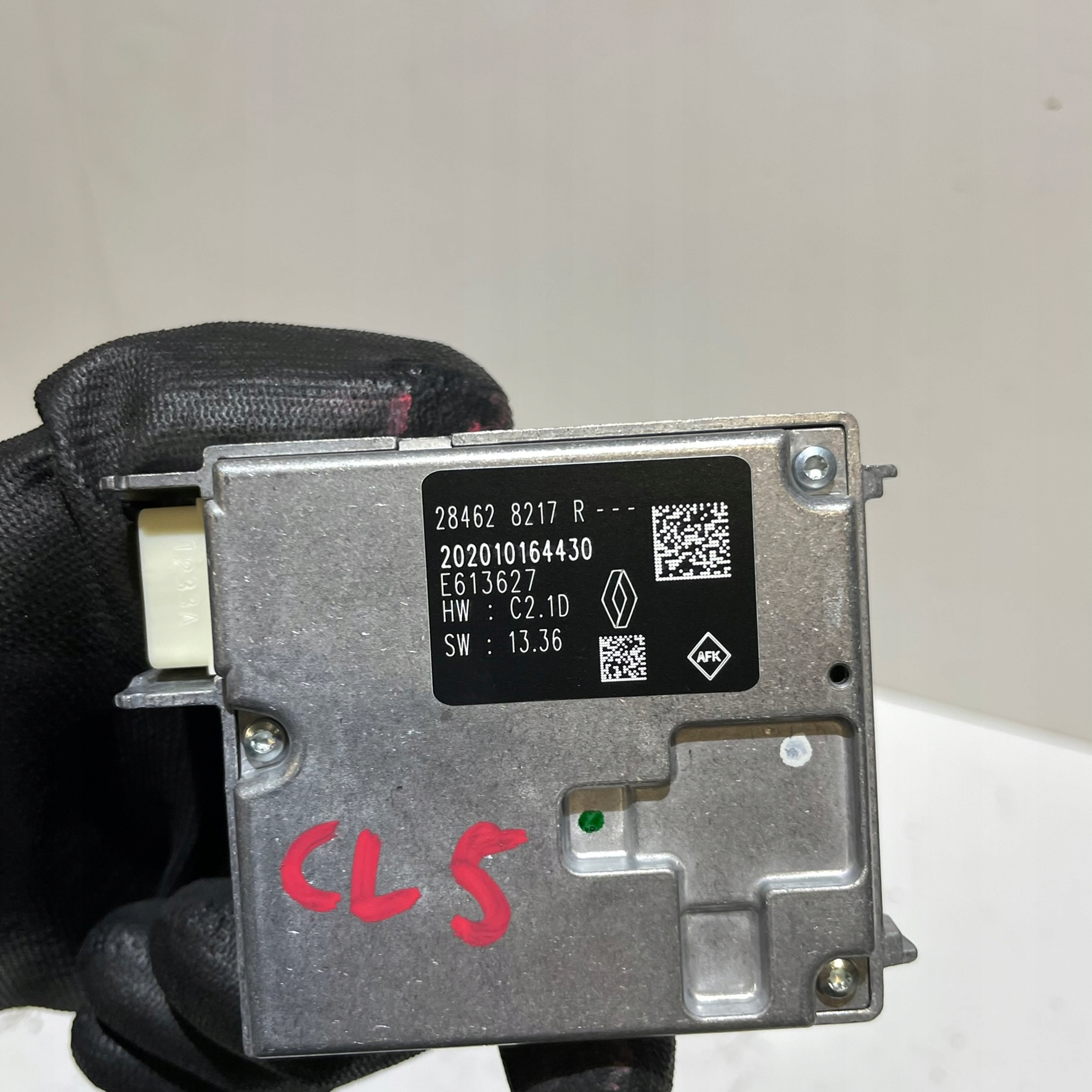 RENAULT CLIO V KAMERA RADAR WINDOW FRONT 284628217R