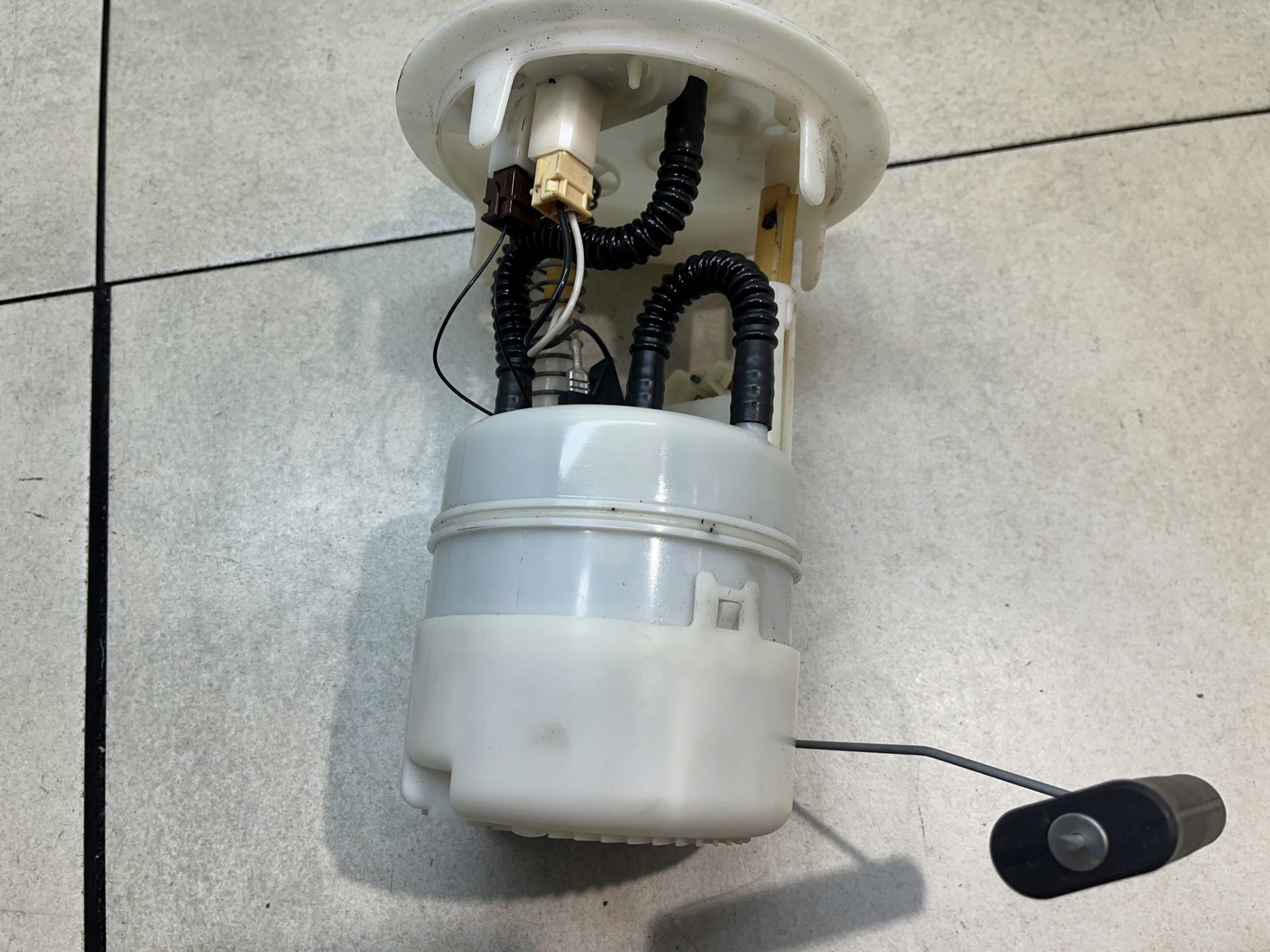 feed pump PEUGEOT 1007 1.4 16V