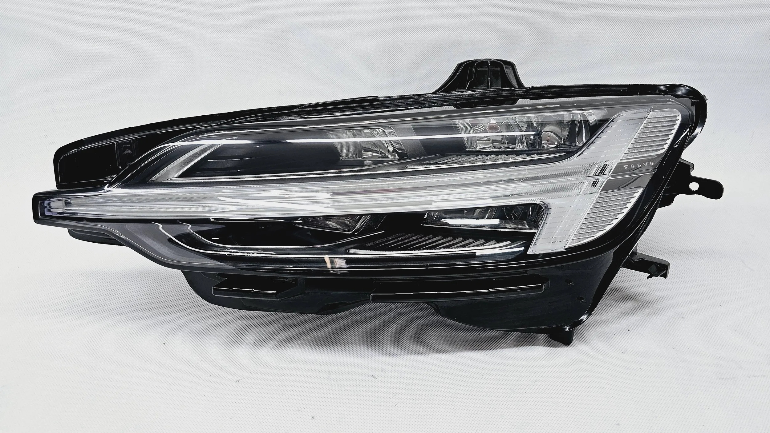 VOLVO V60 II S60 III ФАРА ПЕРЕД ЛЕВА ПОЛНЫЙ КОМПЛЕКТ LED