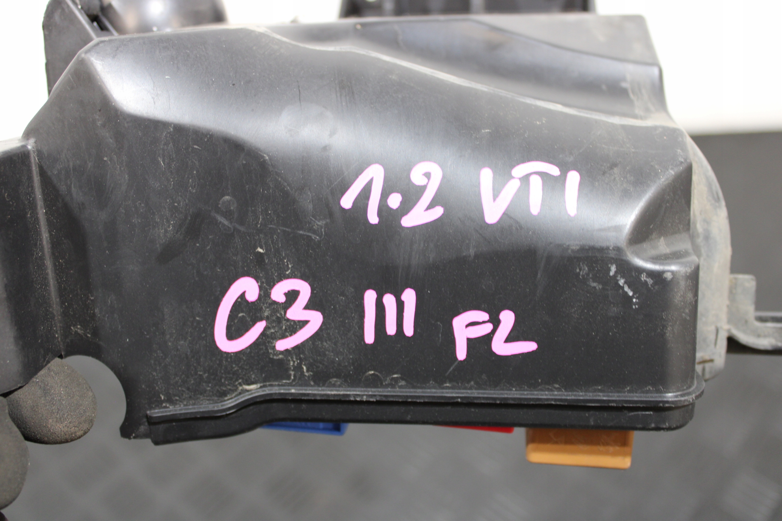 Module fusibles Boîte CITROEN C3 III 3 LIFT