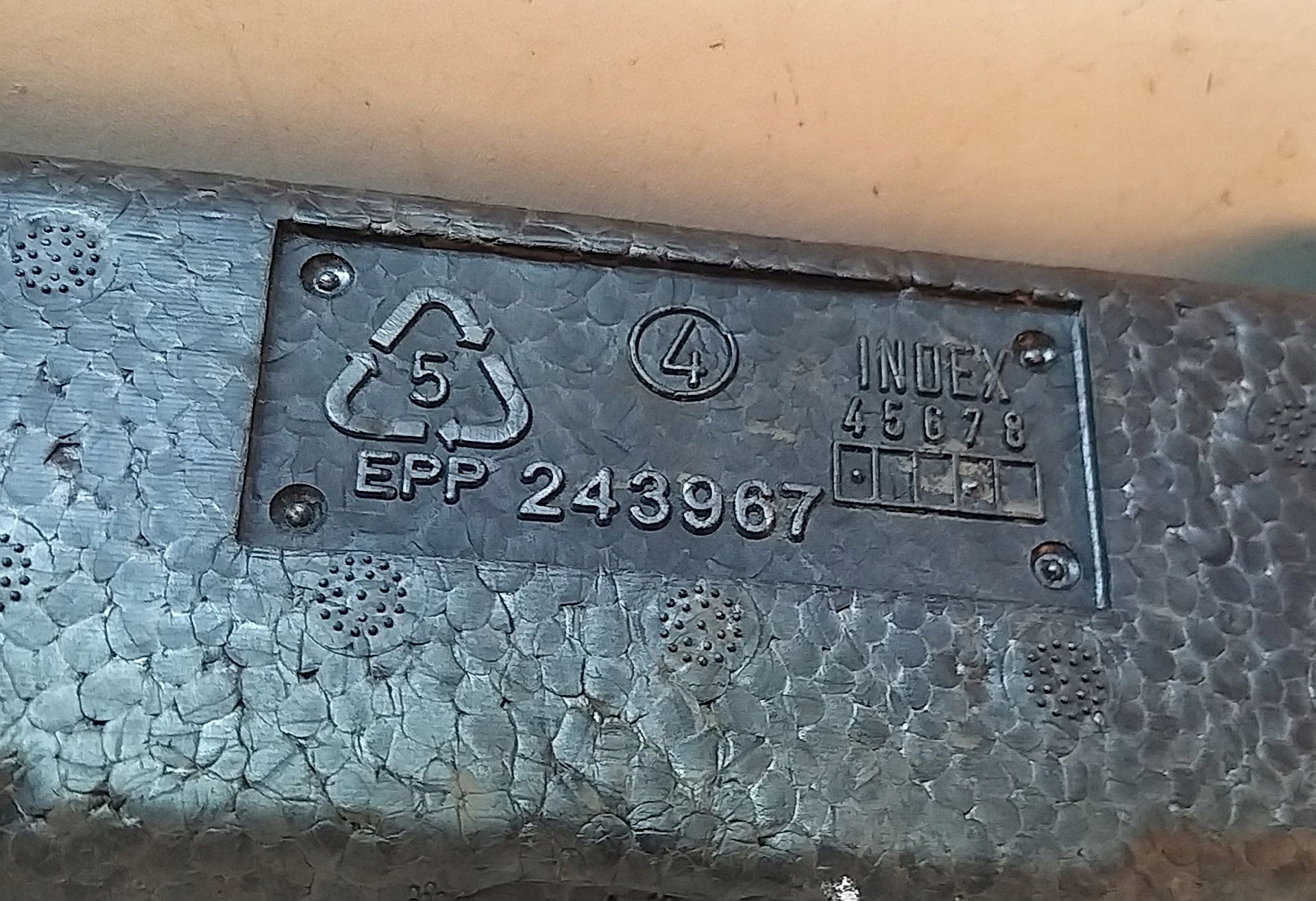 TOYOTA AYGO LEWAREK ZESTAW NAPRAWCZY Producent części Toyota OE