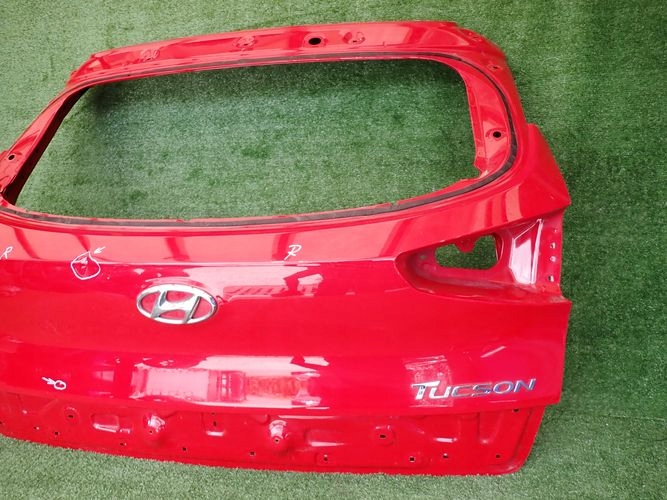 HYUNDAI TUCSON III LIFT 18- boot doors rear part