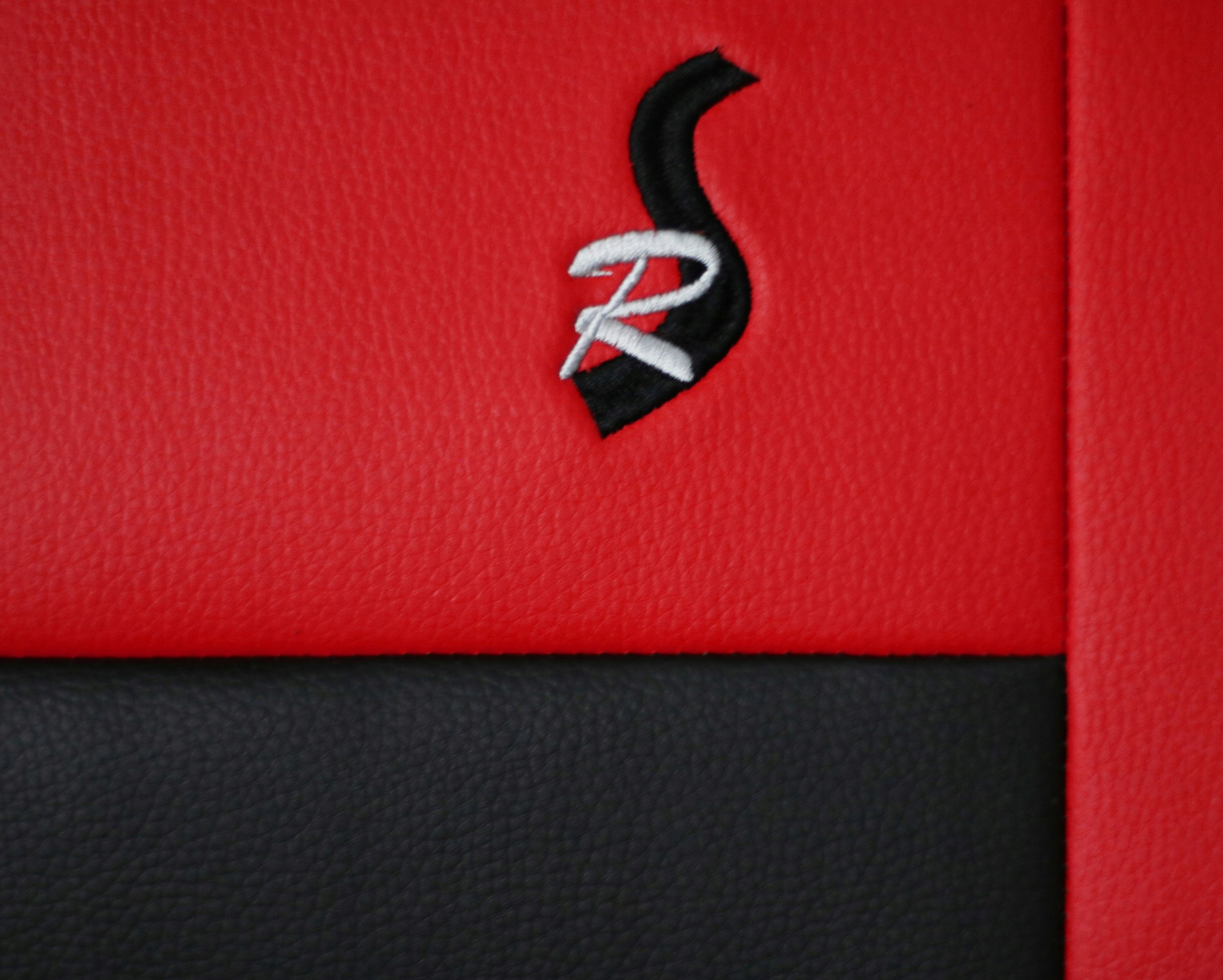 SKÓRZANE POKROWCE MIAROWE RENAULT MEGANE 1 Model Road