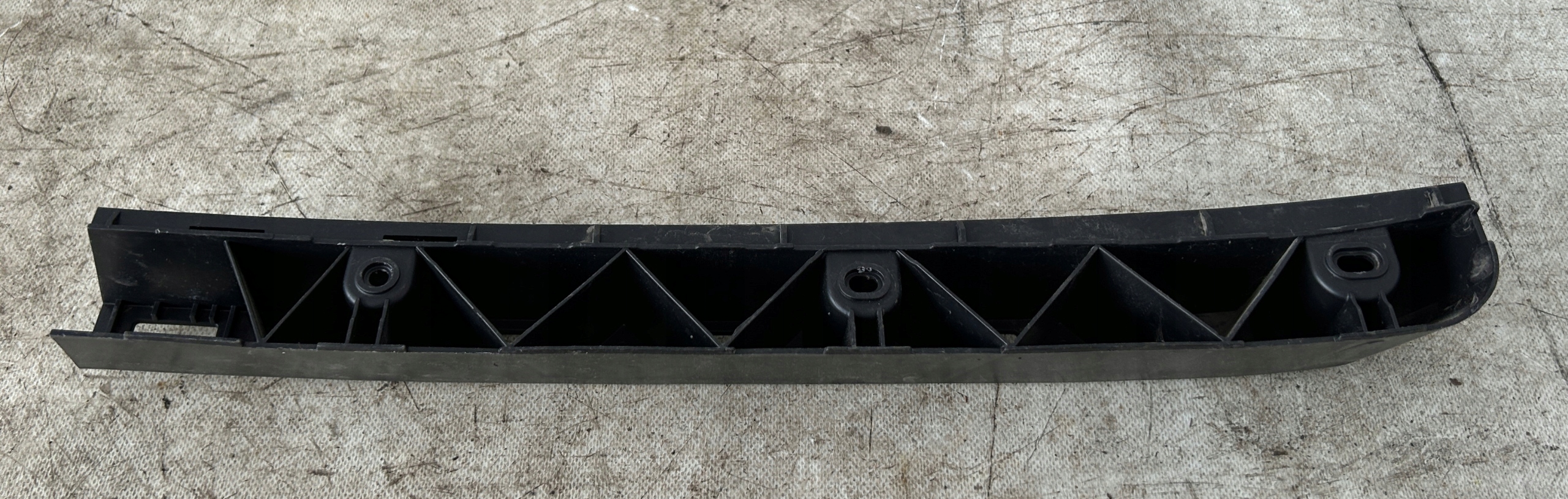 bumper bracket left rear part FABIA II HB 5J6807863