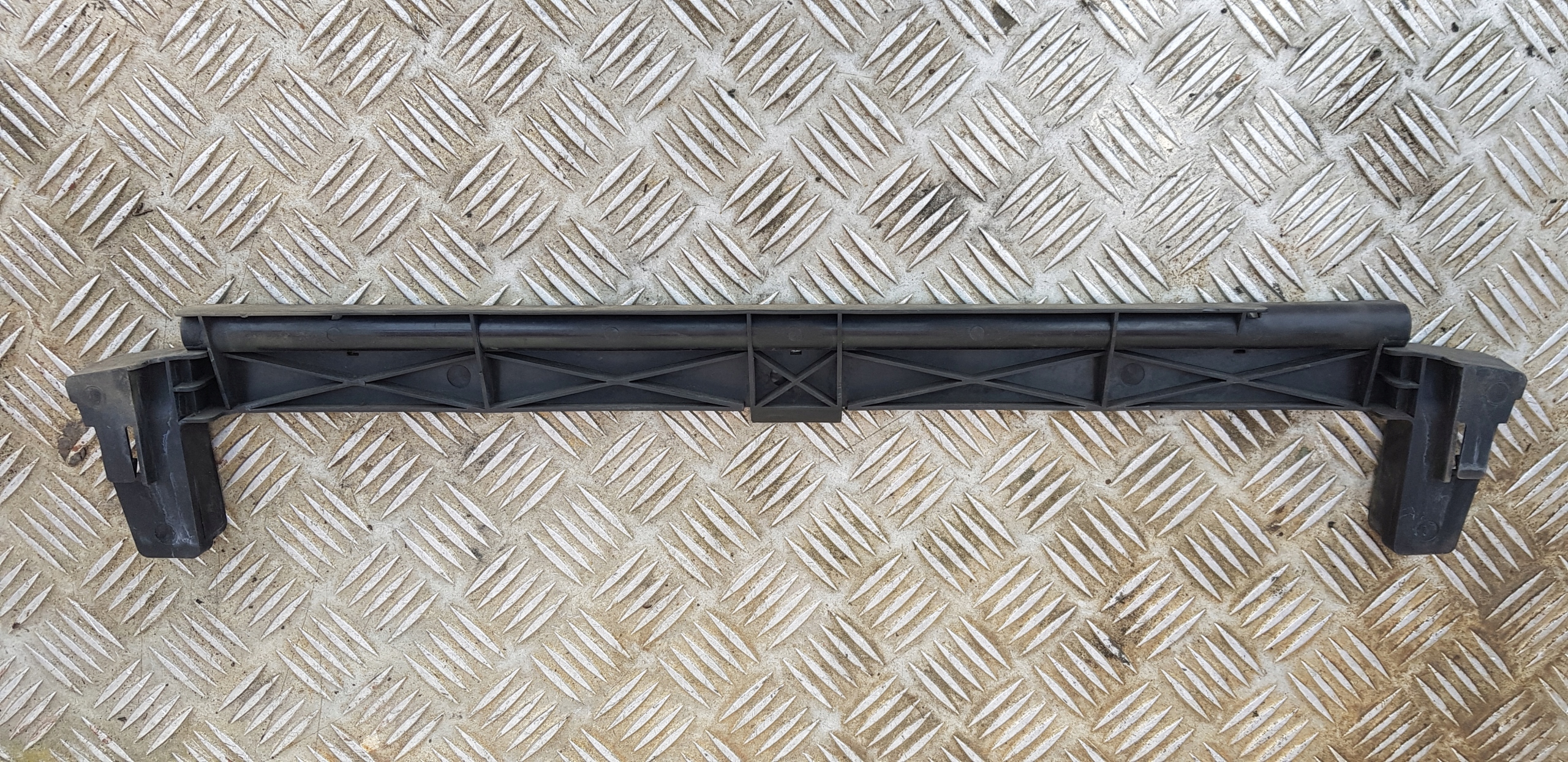 BMW X5 E53 3.0I obal chladiče 1439813