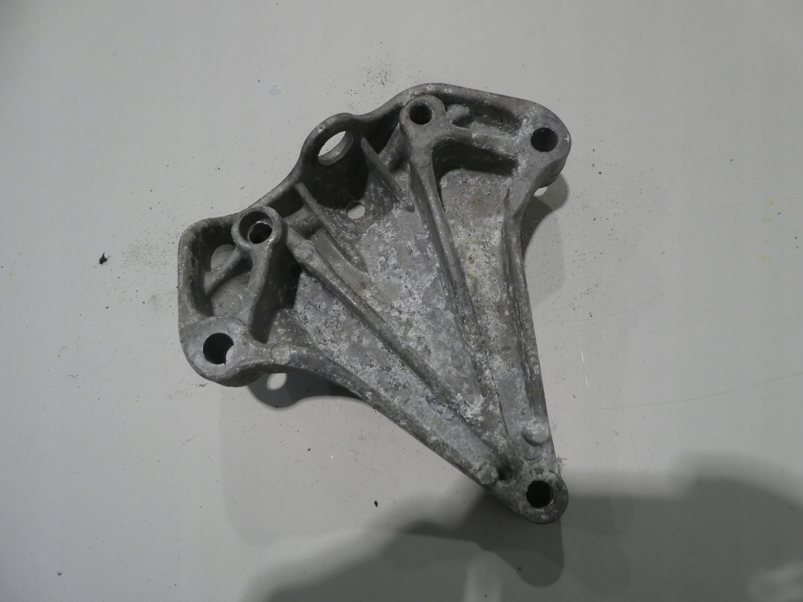 Getriebehalter getriebe 1K0199117BB AUDI VW SKODA SEAT