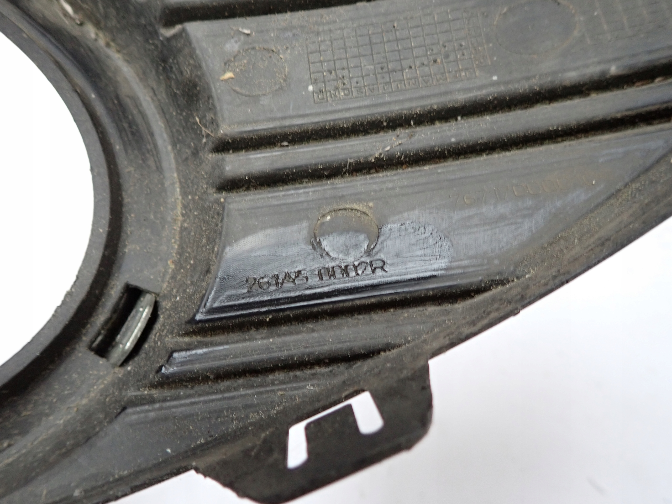 RENAULT FLUENCE 09-12 grid of a bumper right front