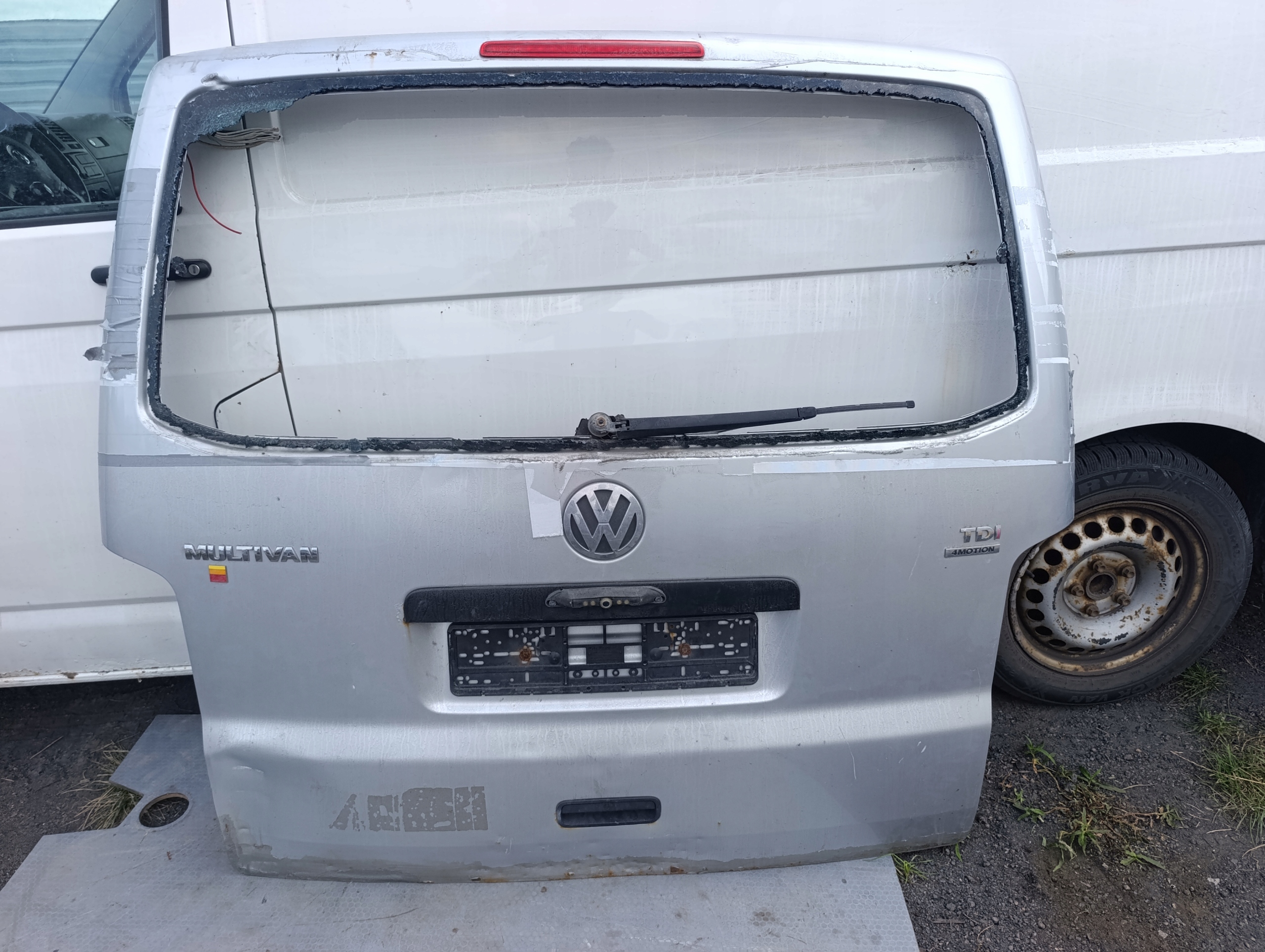 VW T5 T5 LIFT trunk door cover boot rear part complete