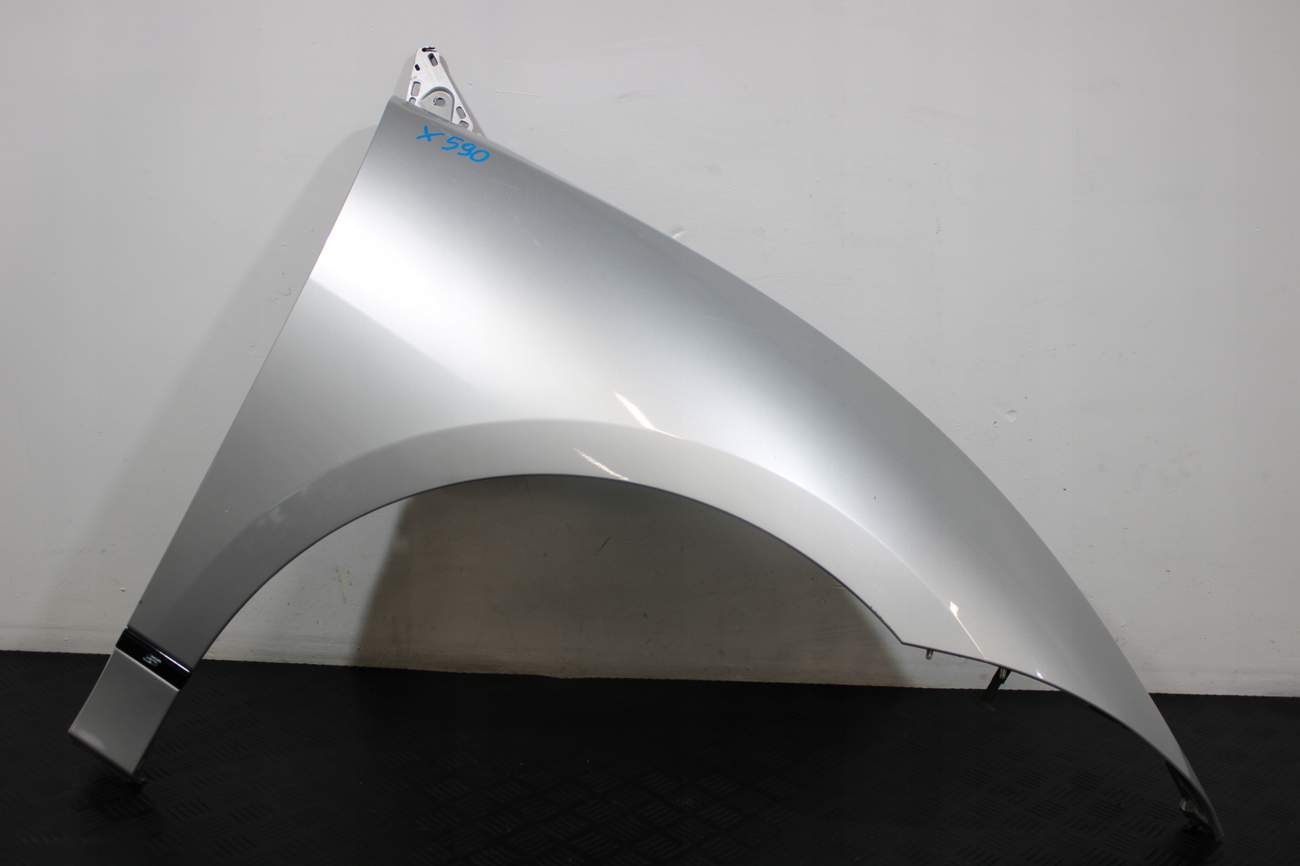 fender right front right front JAGUAR and-PACE X590 EV400 2019