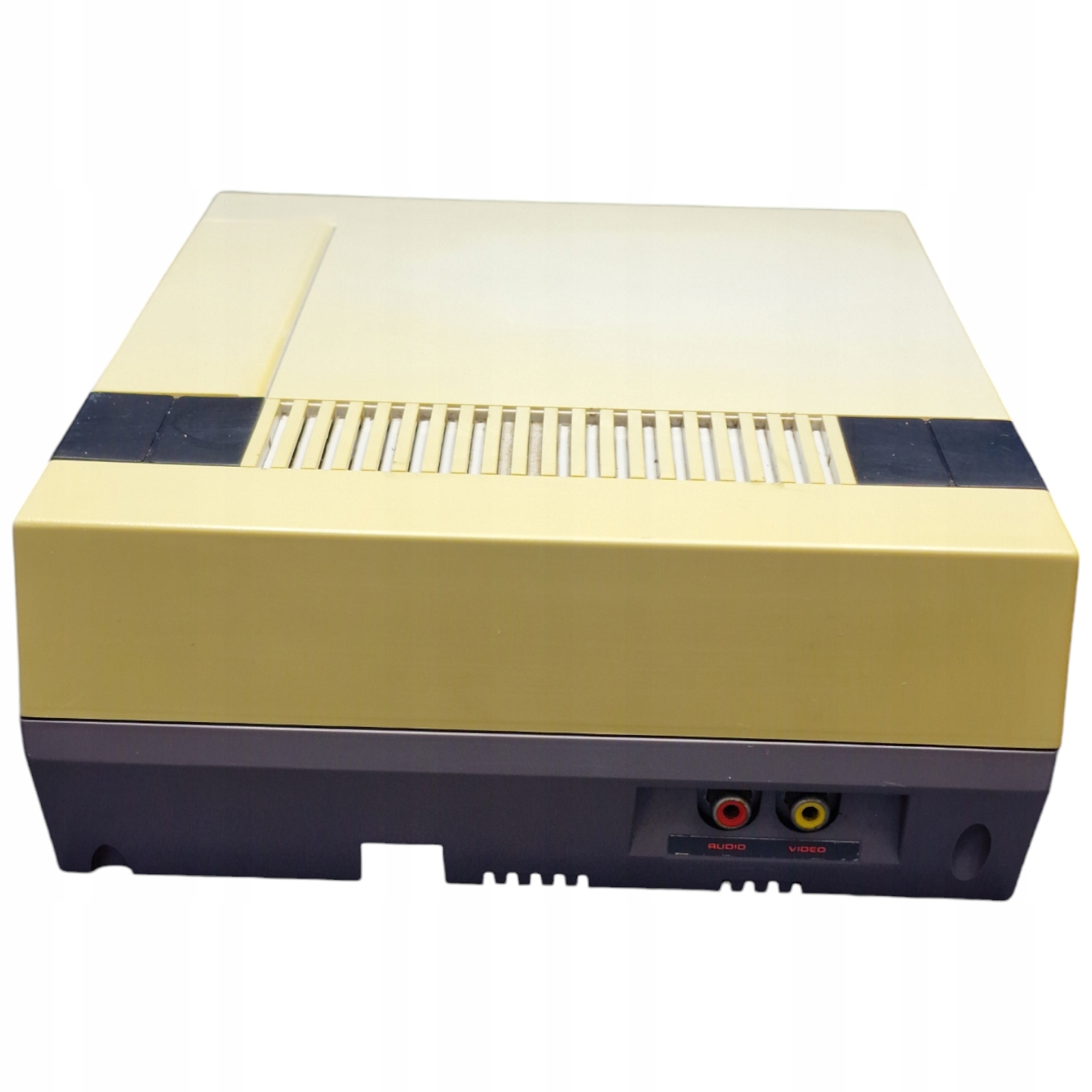 Retro Konsola NINTENDO ENTERTAINMENT SYSTEM / Zestaw 2 pady i Gremlins 2 Stan opakowania brak opakowania